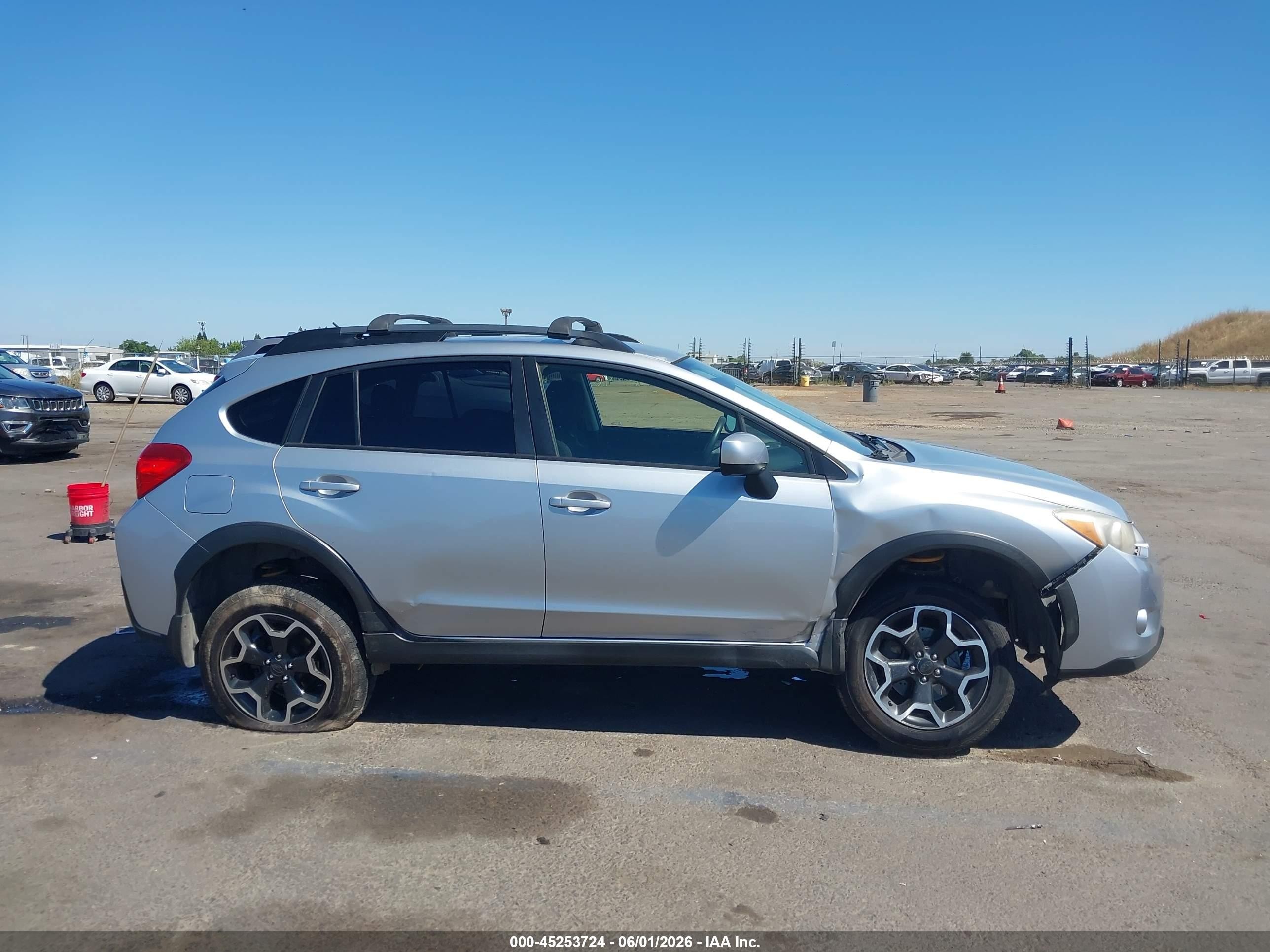 2013 Subaru Xv Crosstrek 2.0i Premium Silver vin: JF2GPACC7D1900191