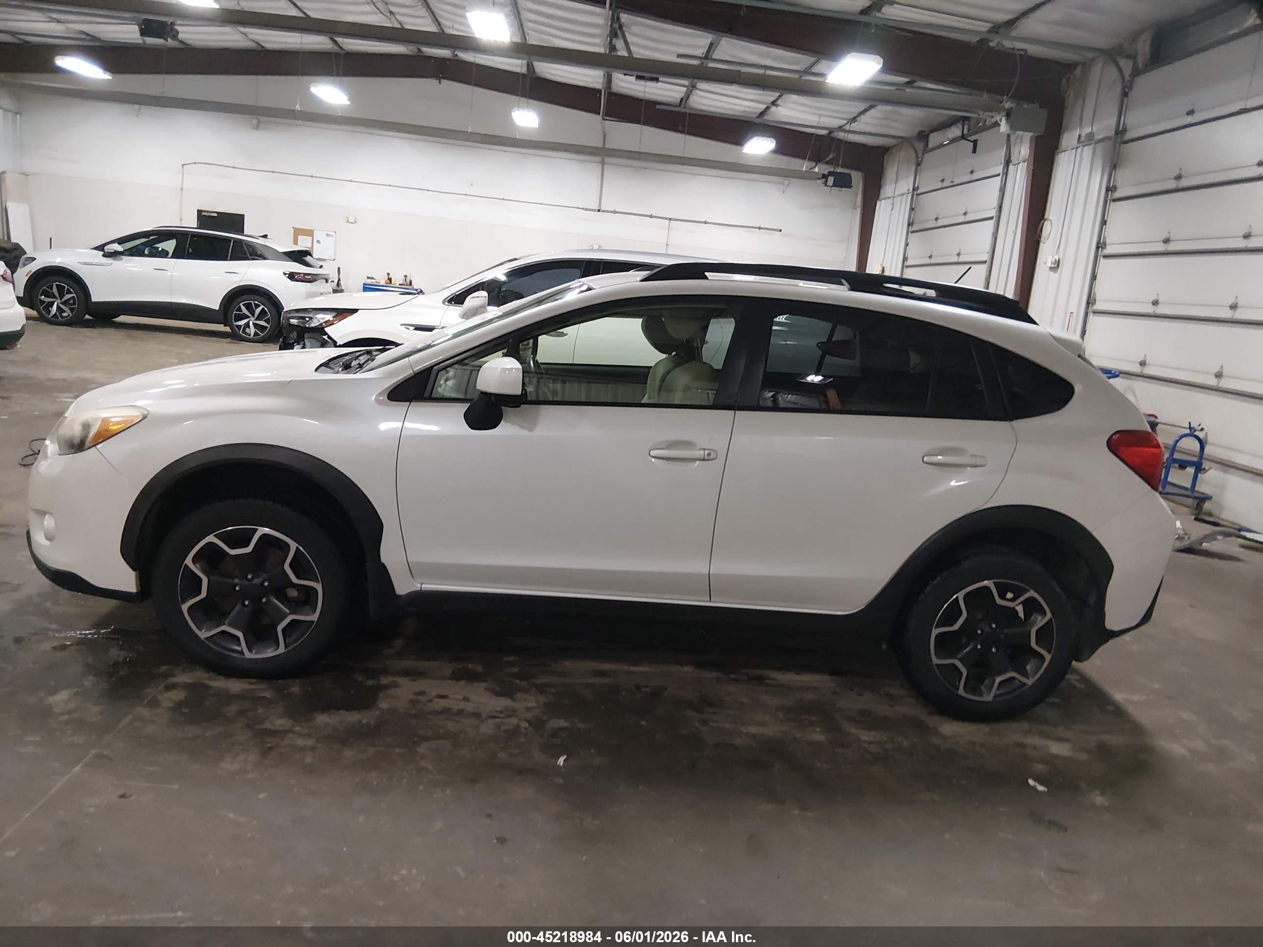 2013 Subaru Xv Crosstrek 2.0i Premium White vin: JF2GPACC7D2855277