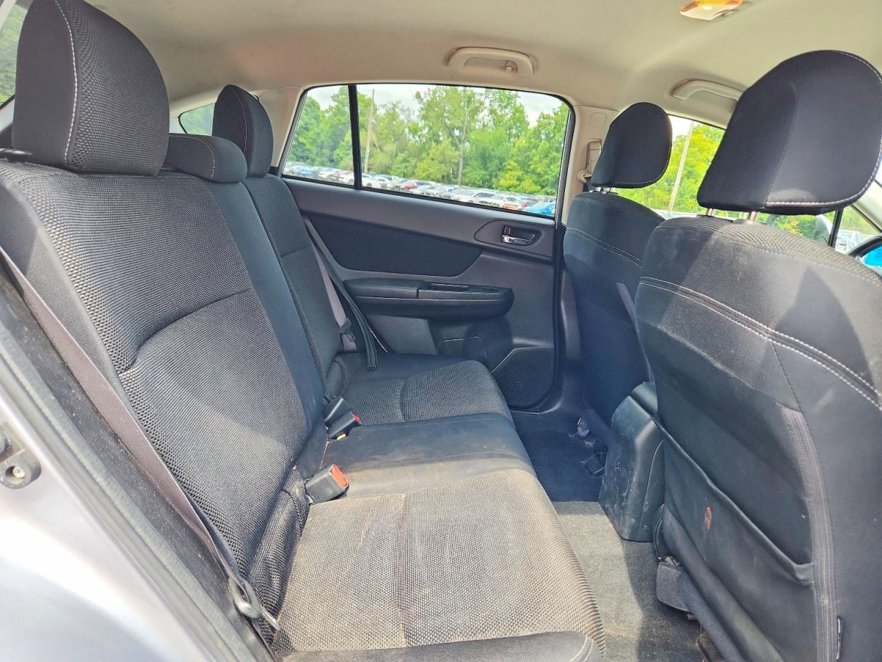 2014 Subaru Xv Crosstrek 2.0 Premium Silver vin: JF2GPACC7E8235088