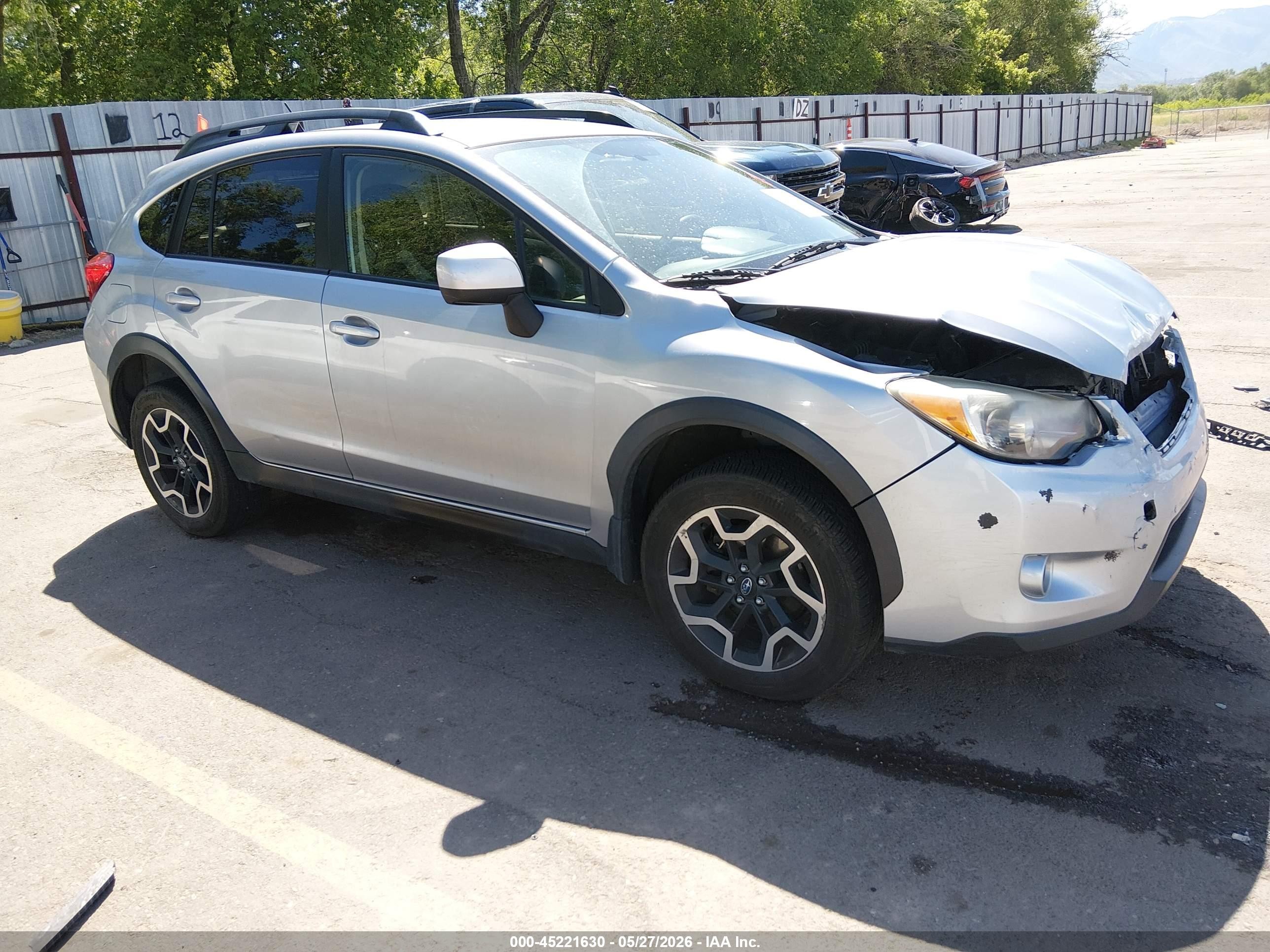 2014 Subaru Xv Crosstrek 2.0i Premium Silver vin: JF2GPACC7E8257043