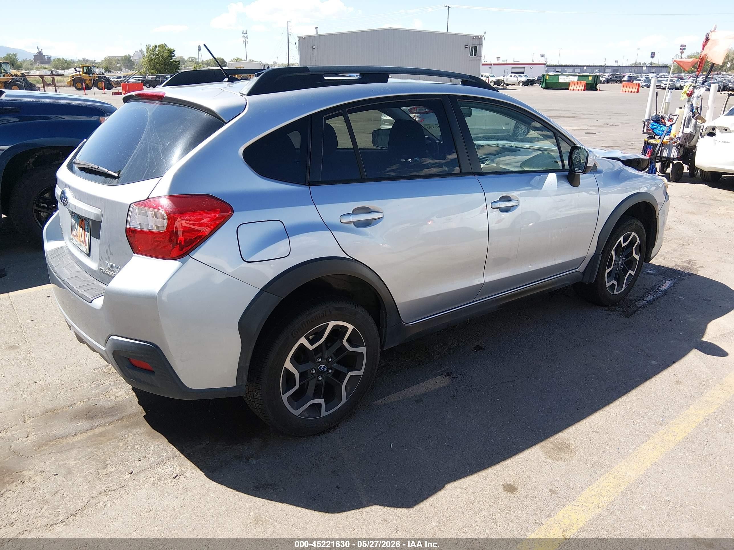 2014 Subaru Xv Crosstrek 2.0i Premium Silver vin: JF2GPACC7E8257043