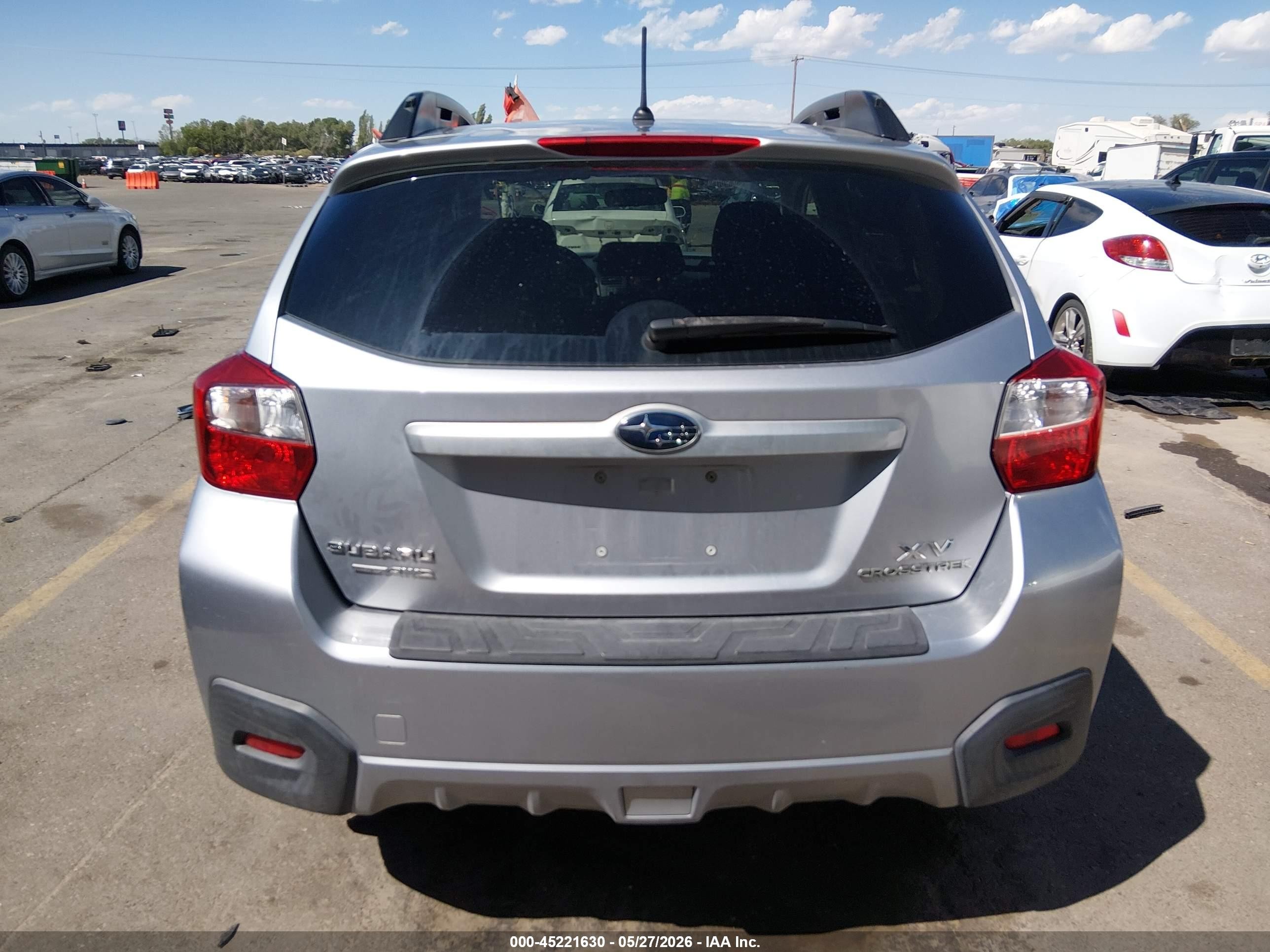 2014 Subaru Xv Crosstrek 2.0i Premium Silver vin: JF2GPACC7E8257043