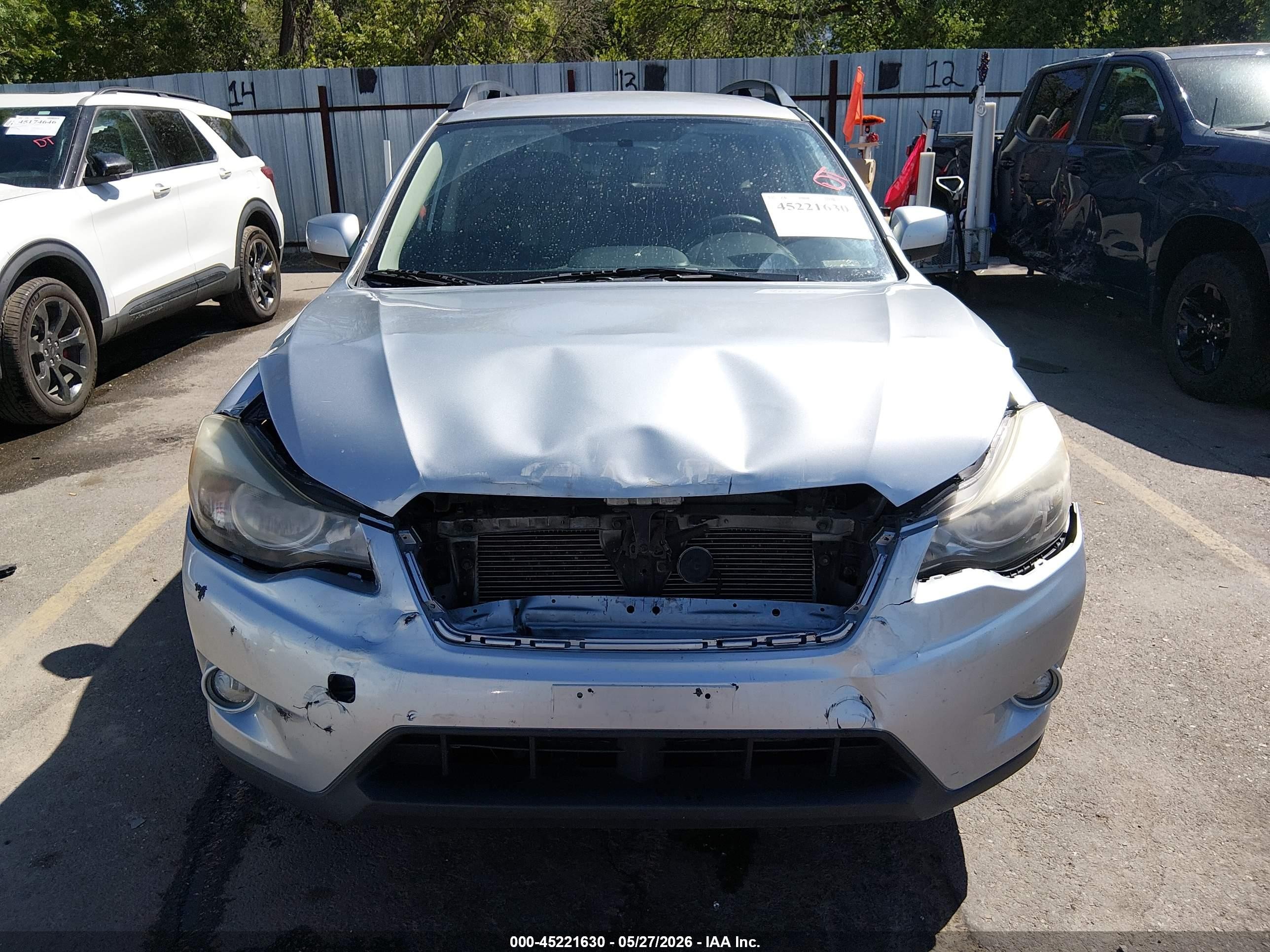 2014 Subaru Xv Crosstrek 2.0i Premium Silver vin: JF2GPACC7E8257043