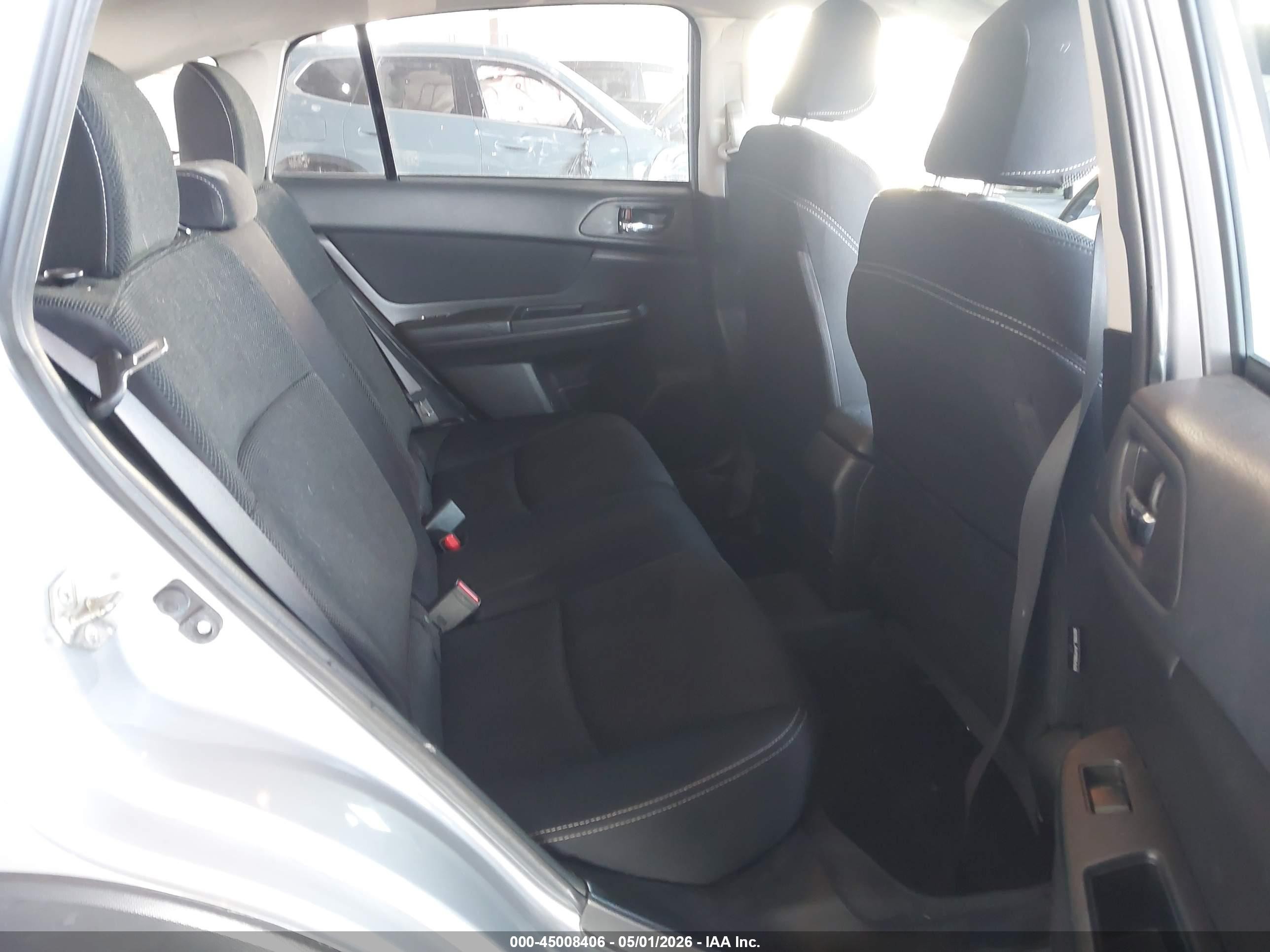 2014 Subaru Xv Crosstrek 2.0i Premium Silver vin: JF2GPACC7E9280655