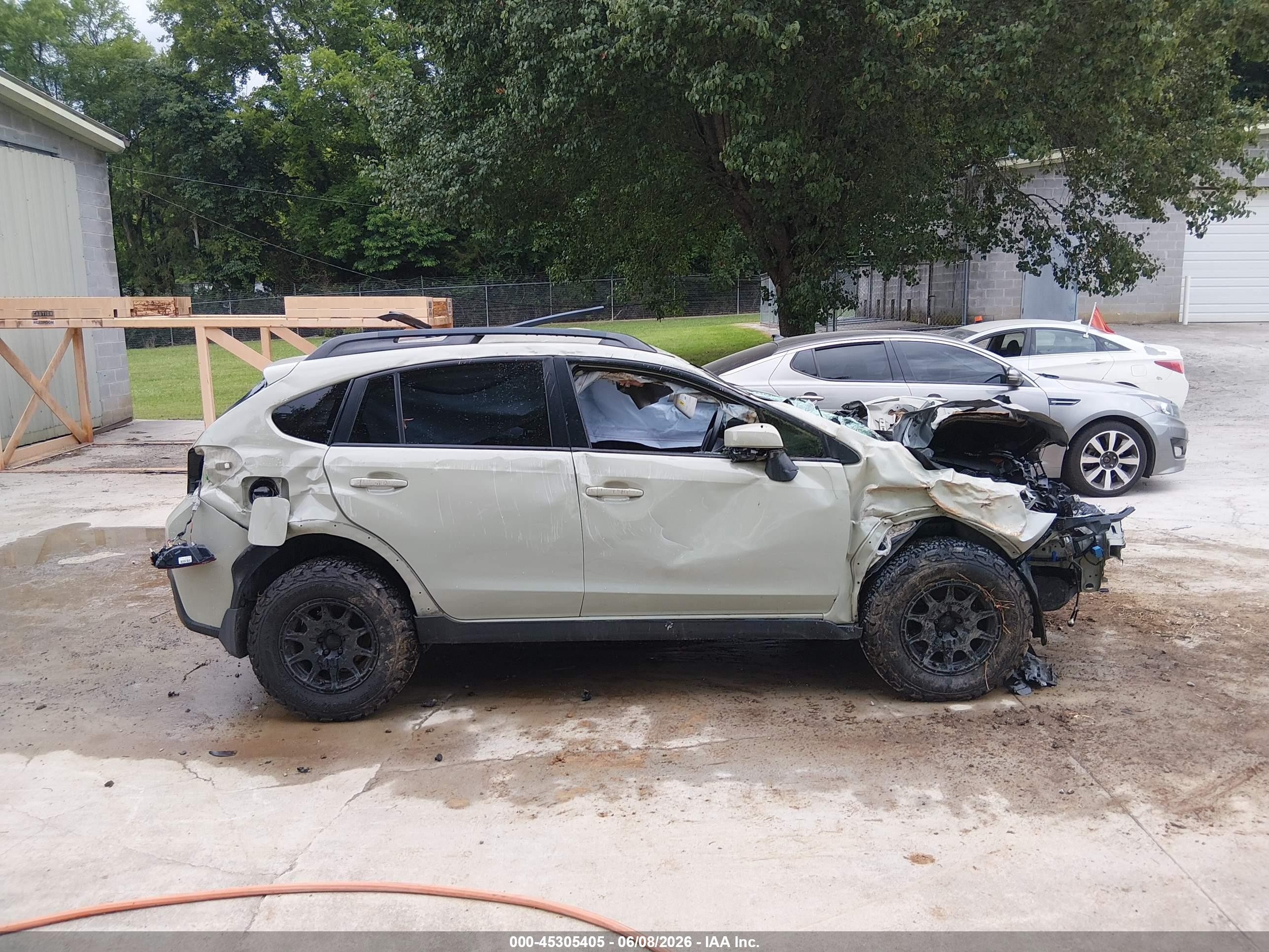 2015 Subaru Xv Crosstrek 2.0i Premium Beige vin: JF2GPACC7F8272031