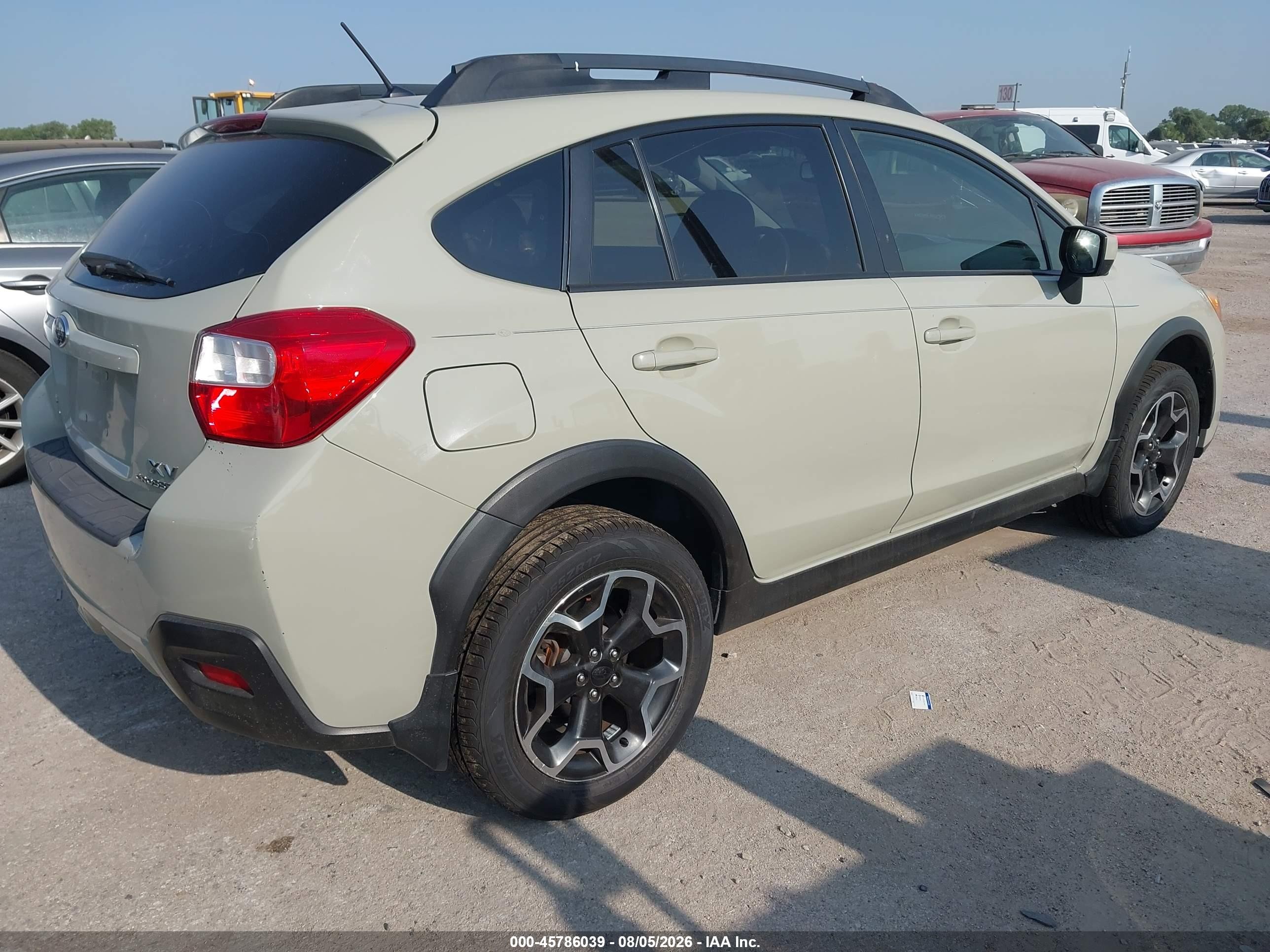 2015 Subaru Xv Crosstrek 2.0i Premium Beige vin: JF2GPACC7F8314133