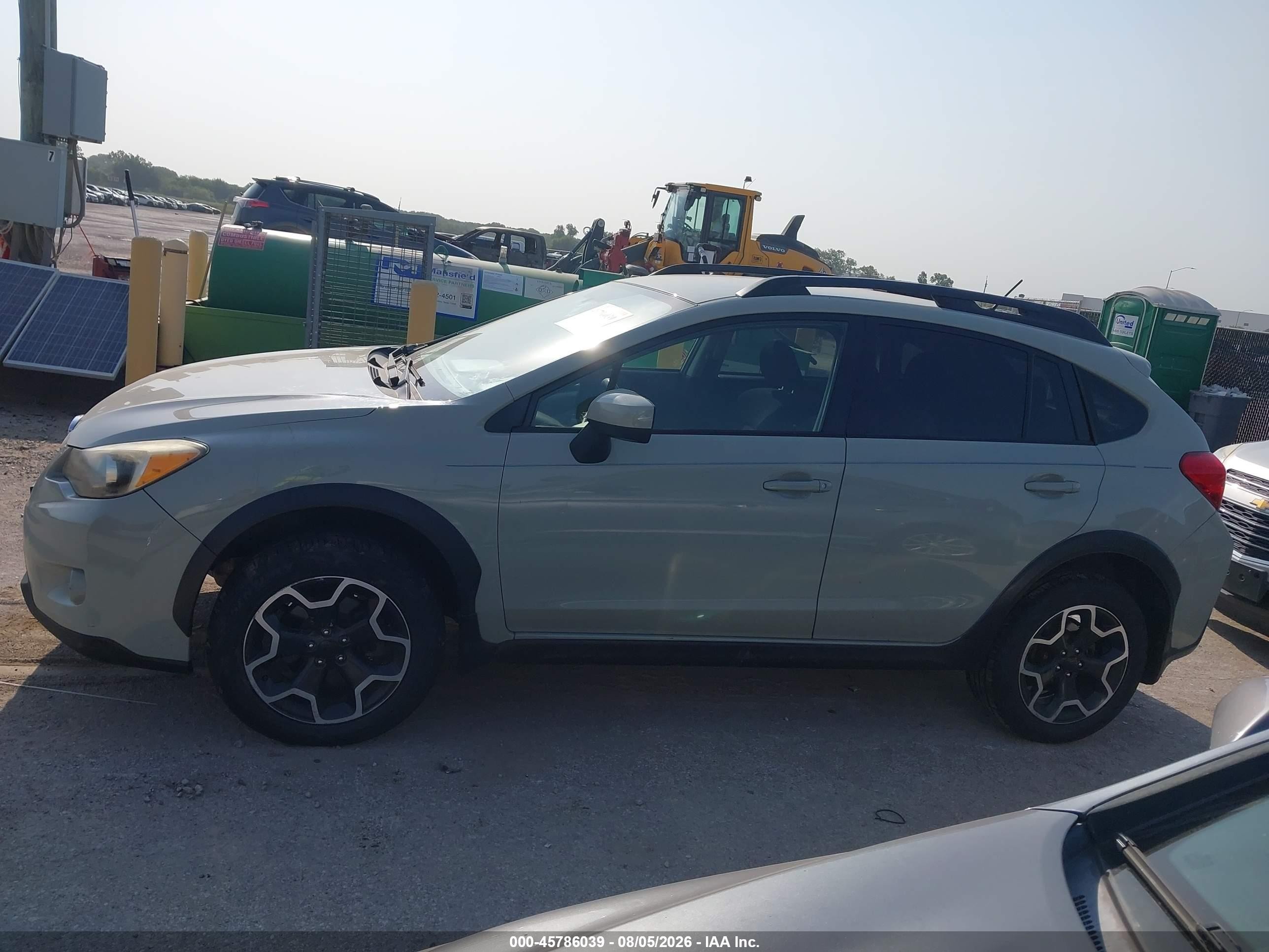 2015 Subaru Xv Crosstrek 2.0i Premium Beige vin: JF2GPACC7F8314133