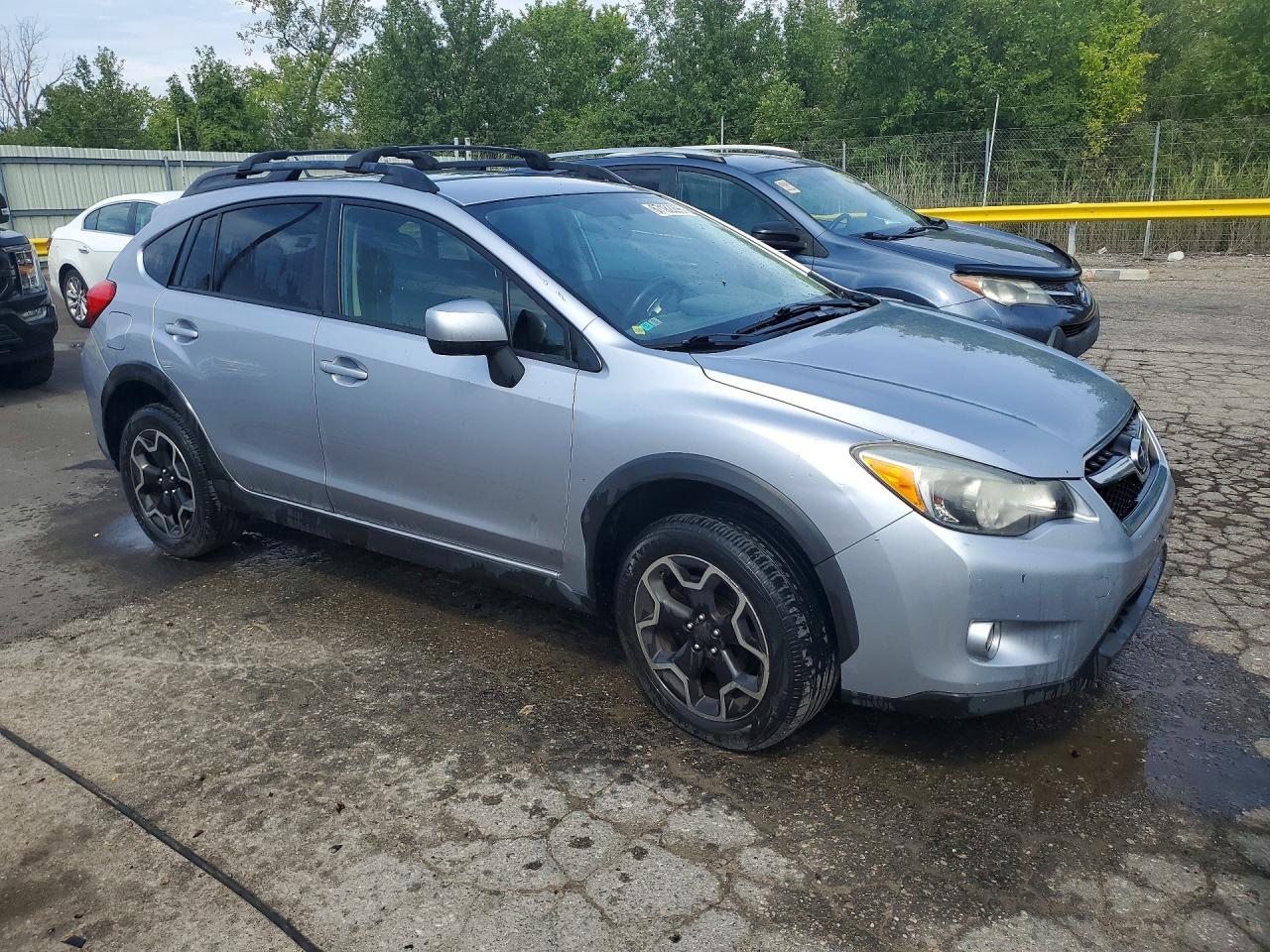 2014 Subaru Xv Crosstrek 2.0 Premium Silver vin: JF2GPACC8E8240624