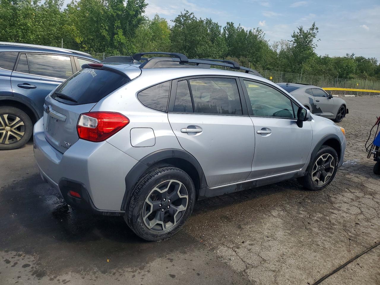 2014 Subaru Xv Crosstrek 2.0 Premium Silver vin: JF2GPACC8E8240624