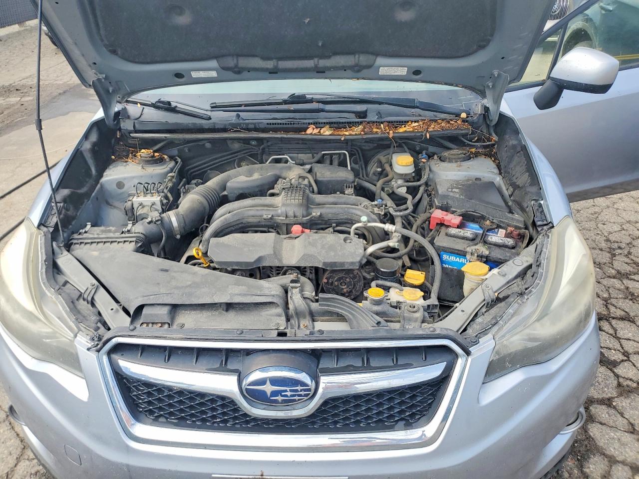 2014 Subaru Xv Crosstrek 2.0 Premium Silver vin: JF2GPACC8E8240624