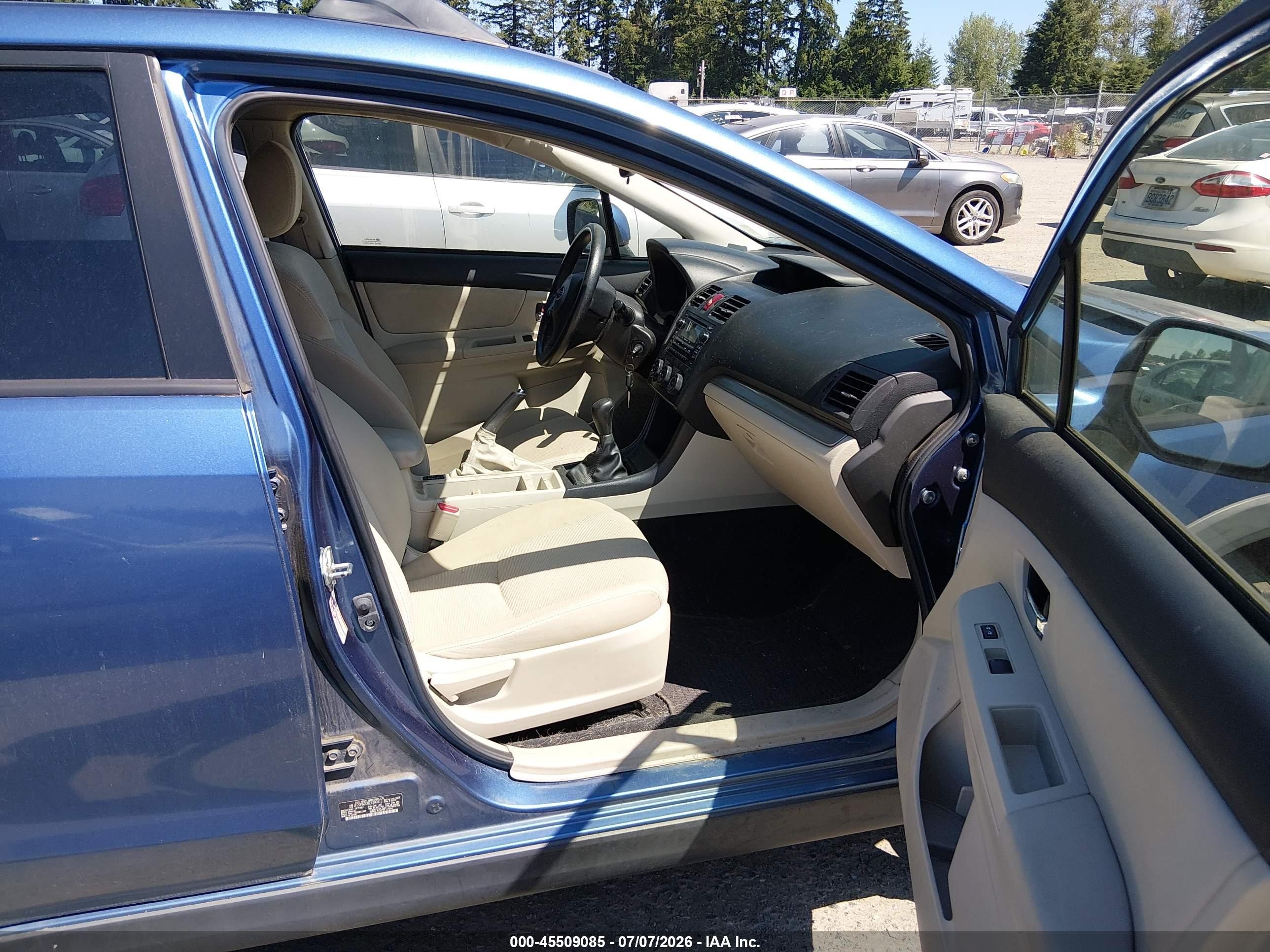 2014 Subaru Xv Crosstrek 2.0i Premium Blue vin: JF2GPACC8E9300413
