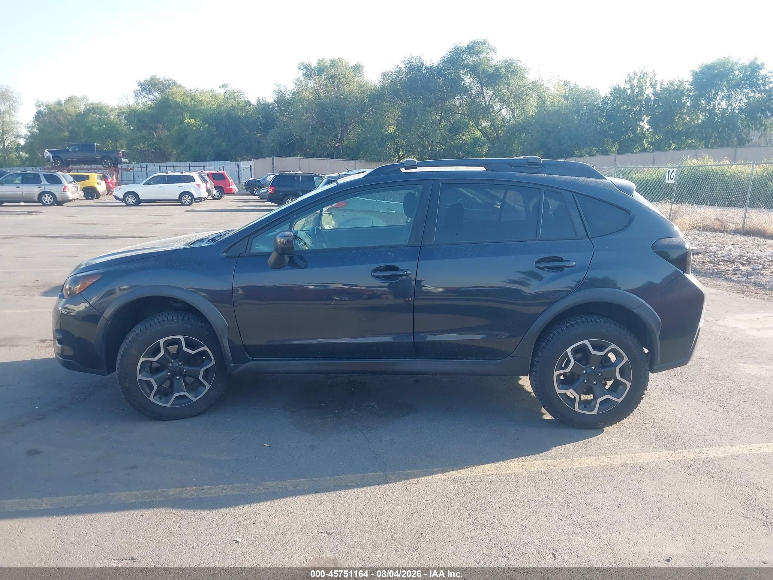 2015 Subaru Xv Crosstrek 2.0i Premium Brown vin: JF2GPACC8F8245971