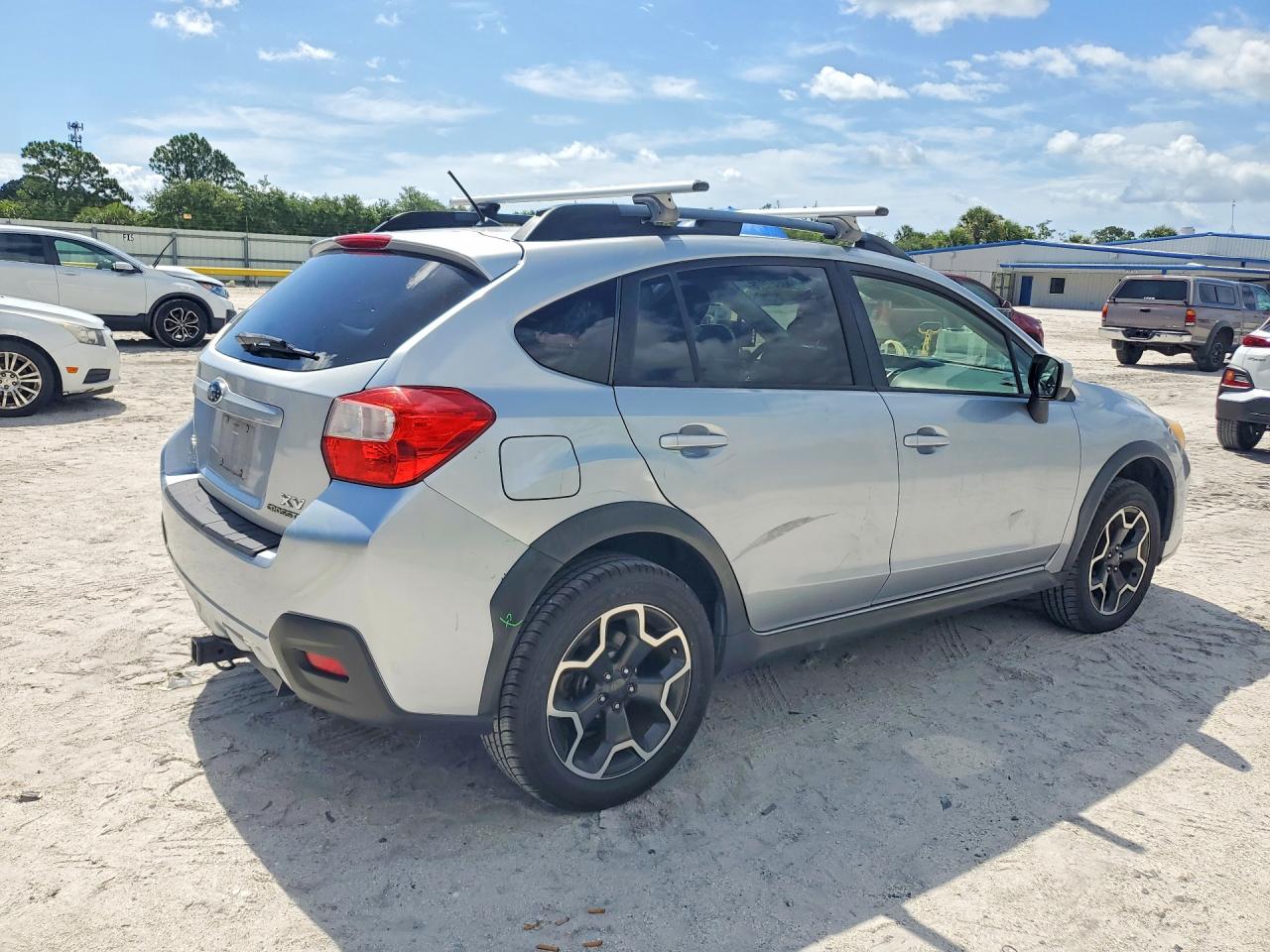2014 Subaru Xv Crosstrek 2.0 Premium Silver vin: JF2GPACC9E8211200