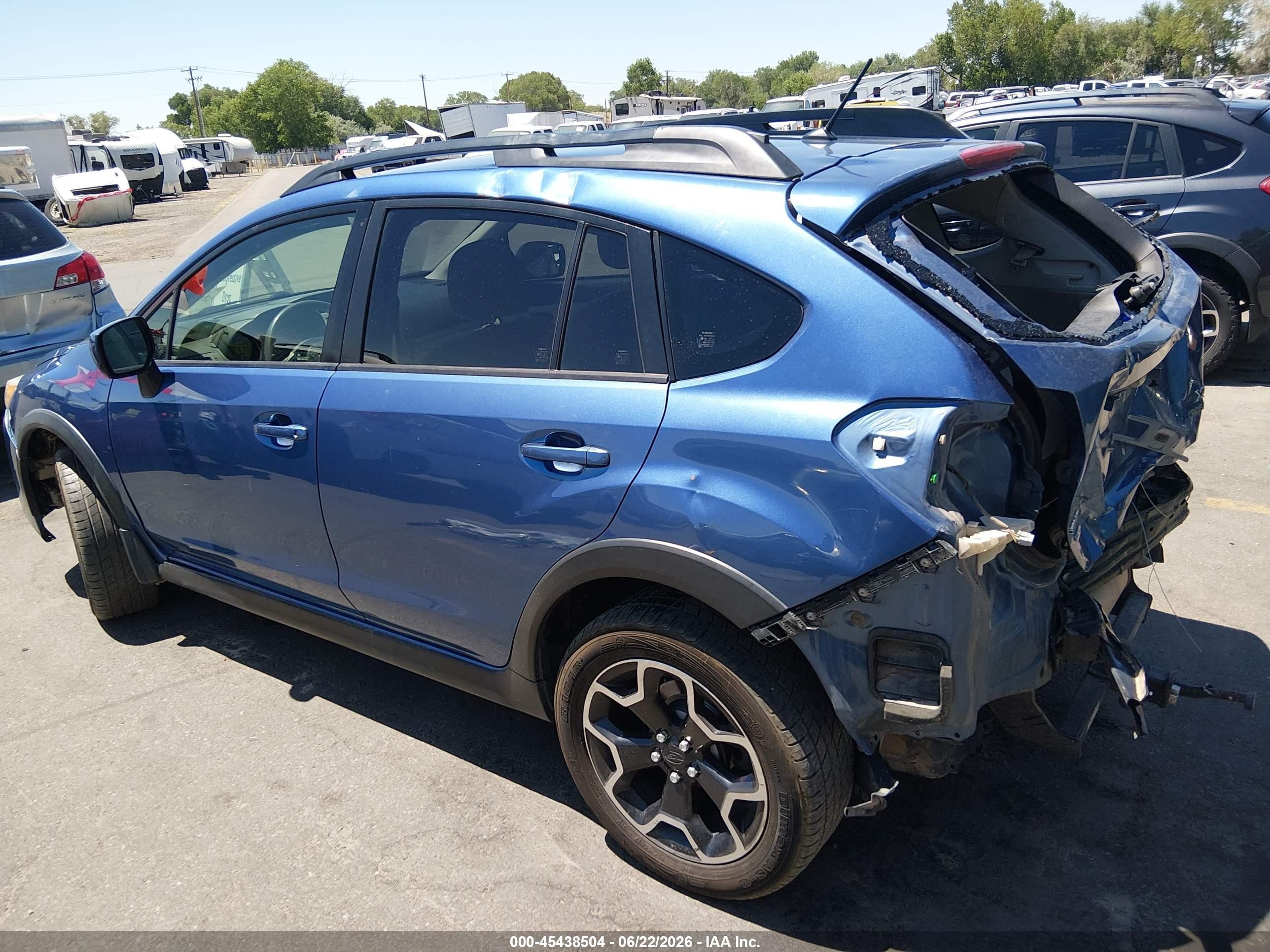 2014 Subaru Xv Crosstrek 2.0i Premium Blue vin: JF2GPACC9E8213674
