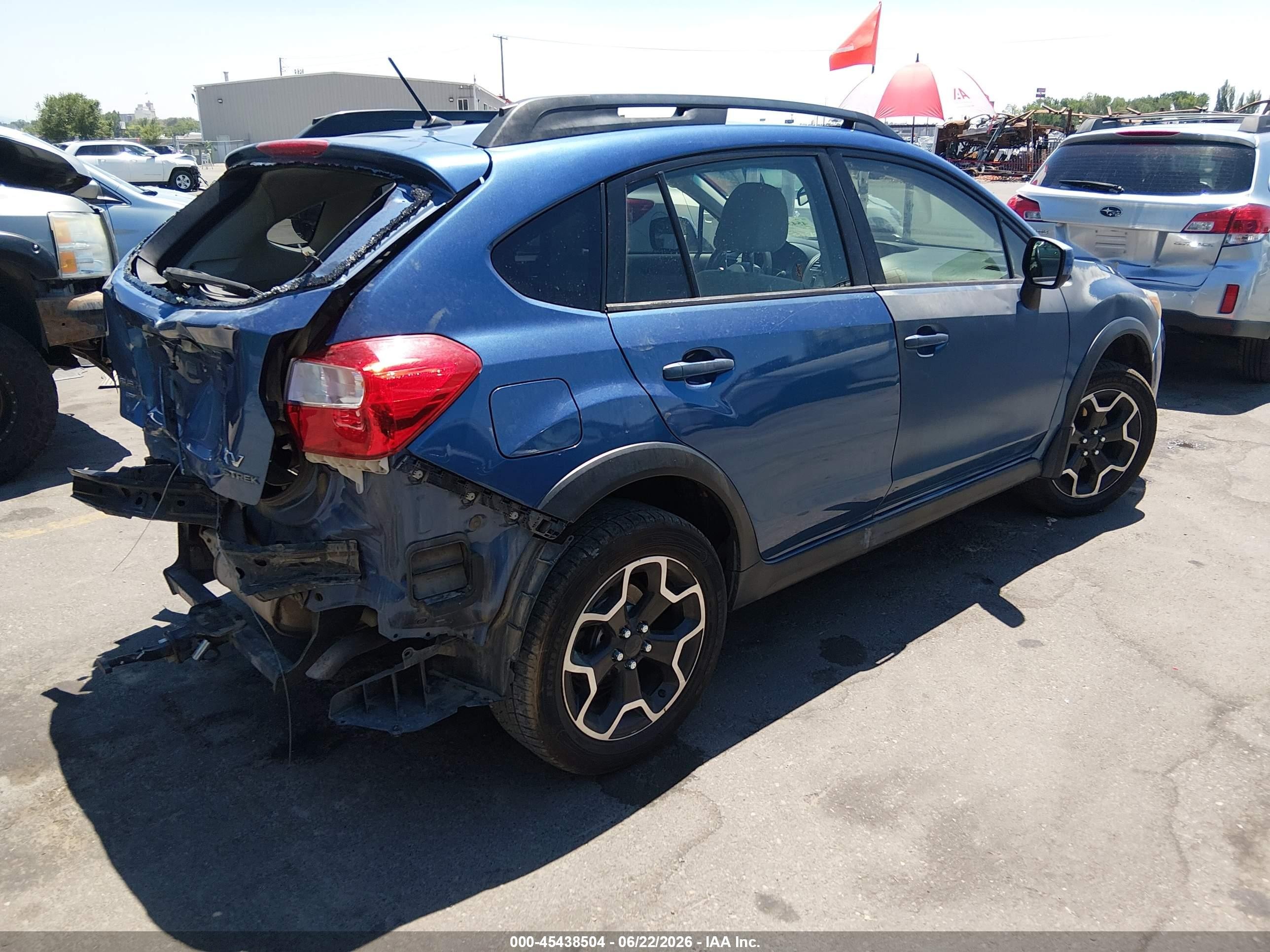 2014 Subaru Xv Crosstrek 2.0i Premium Blue vin: JF2GPACC9E8213674