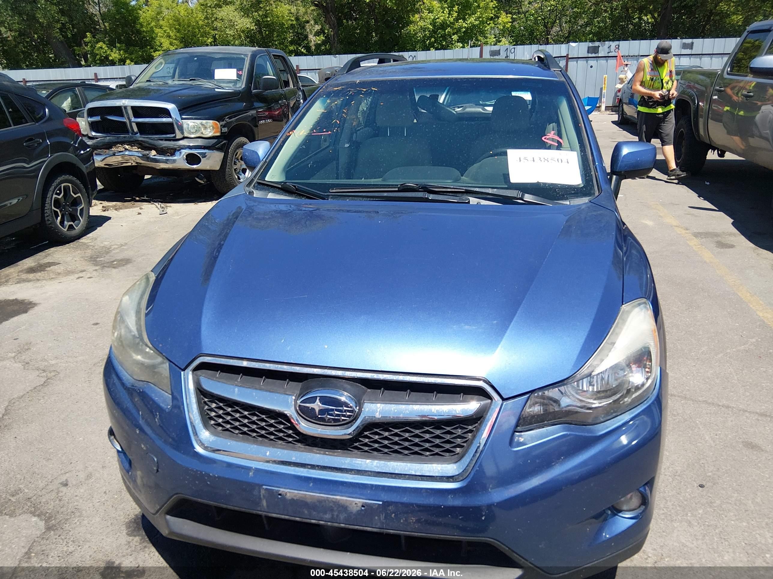 2014 Subaru Xv Crosstrek 2.0i Premium Blue vin: JF2GPACC9E8213674