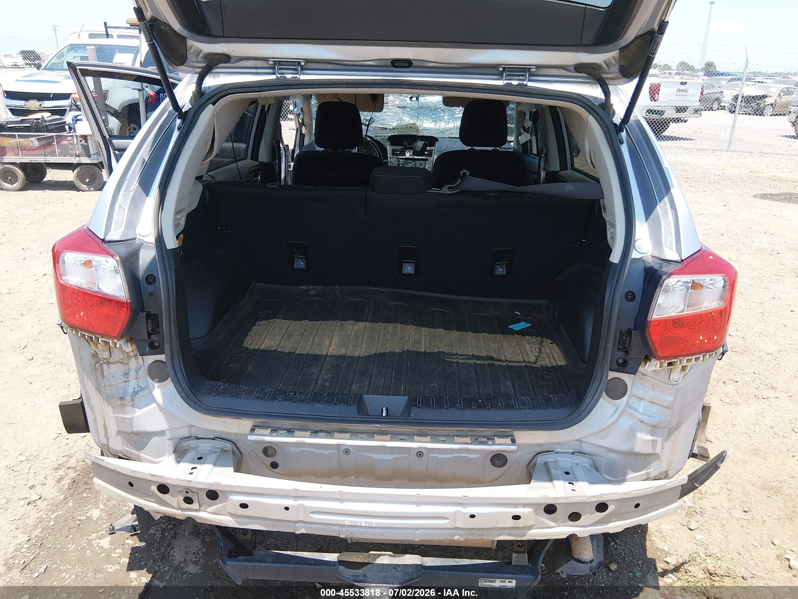 2014 Subaru Xv Crosstrek 2.0i Premium Silver vin: JF2GPACC9E8249607