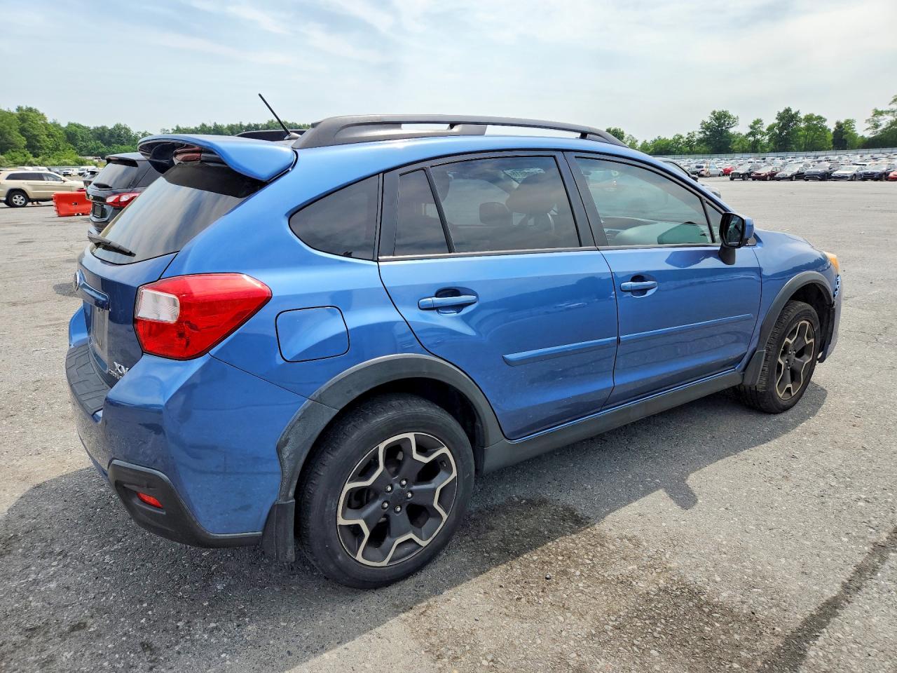 2014 Subaru Xv Crosstrek 2.0 Premium Blue vin: JF2GPACCXE8233822