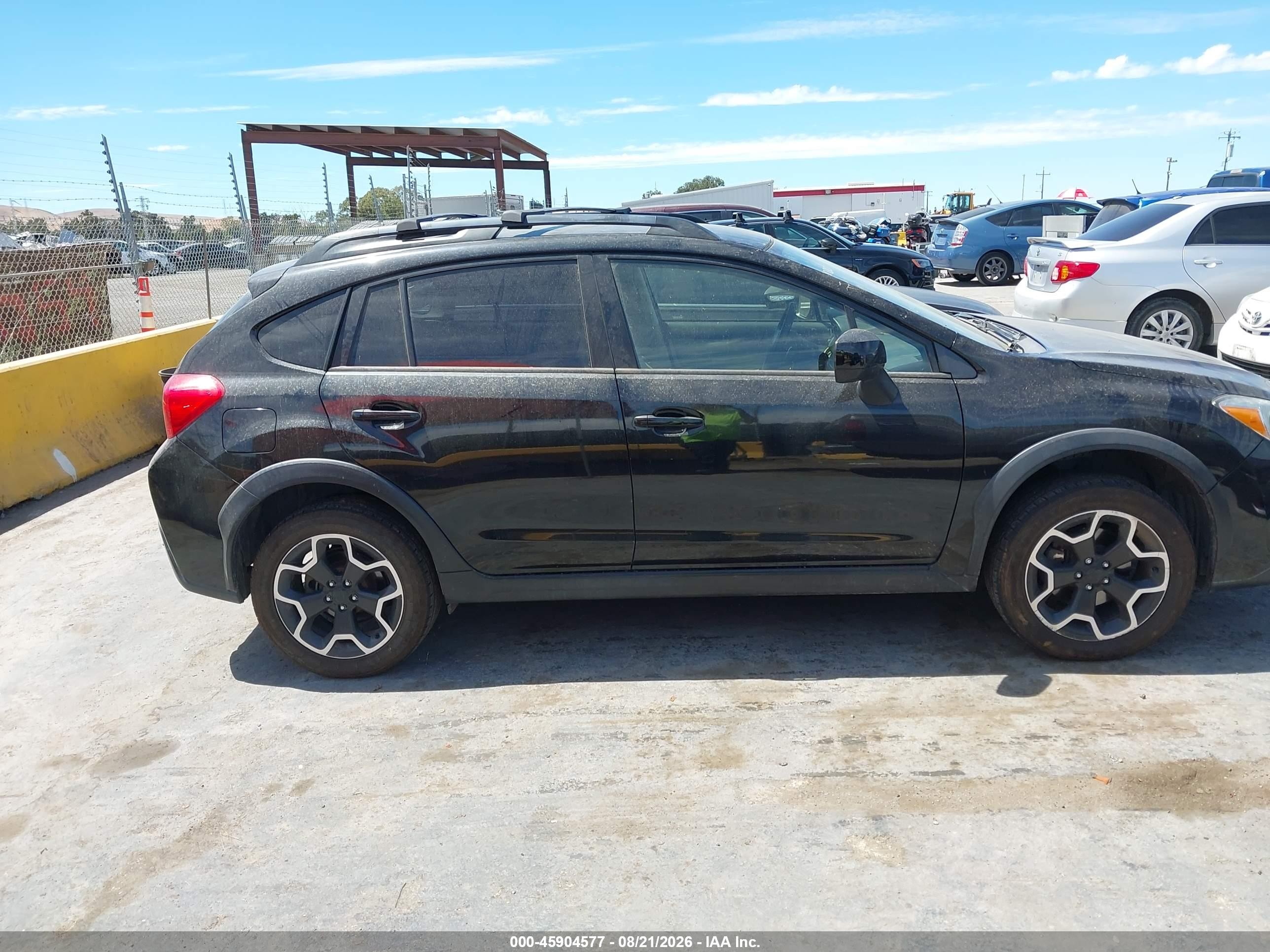 2014 Subaru Xv Crosstrek 2.0i Premium Black vin: JF2GPACCXE8243184