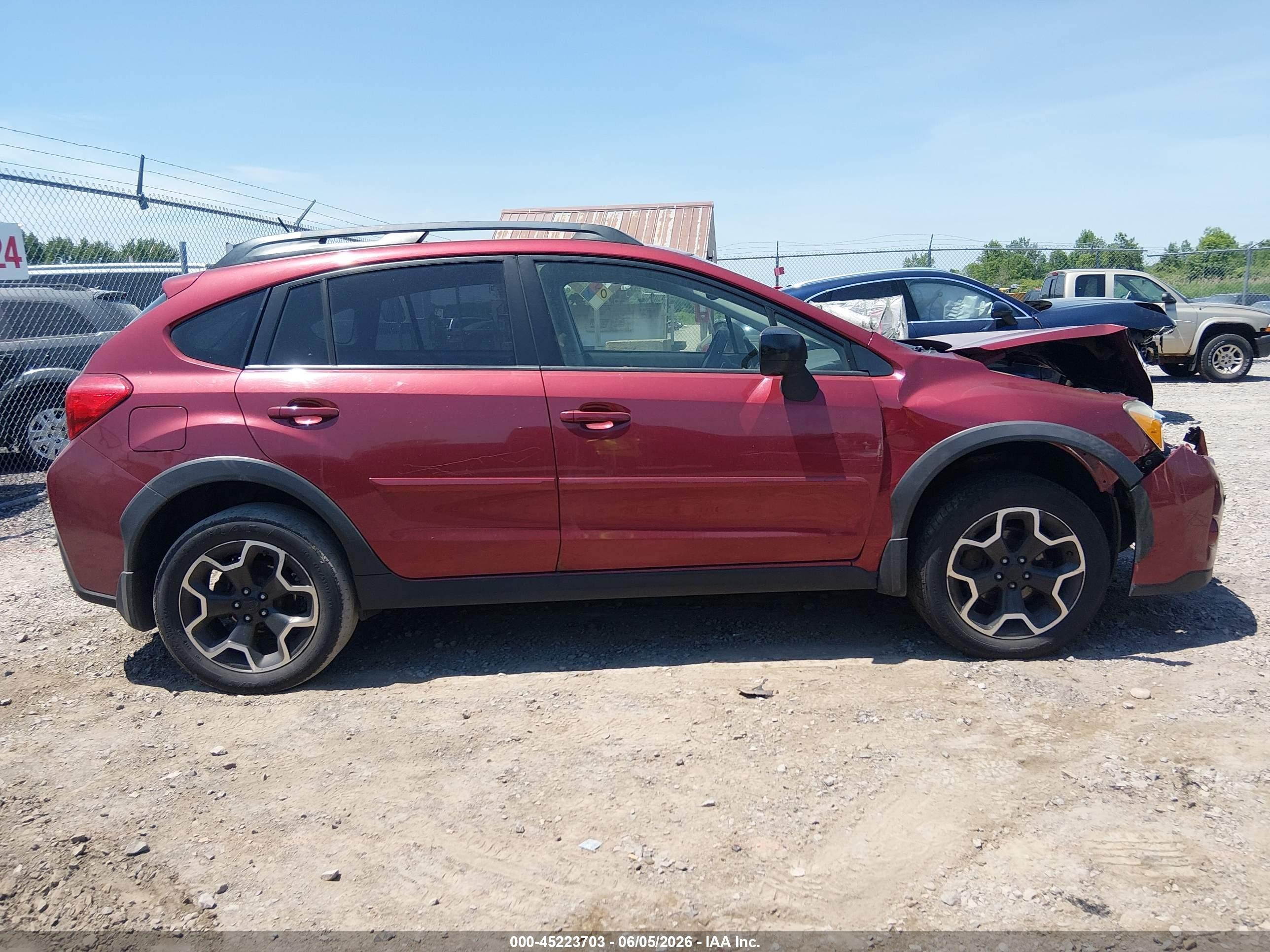 2014 Subaru Xv Crosstrek 2.0i Premium Red vin: JF2GPACCXE8263127