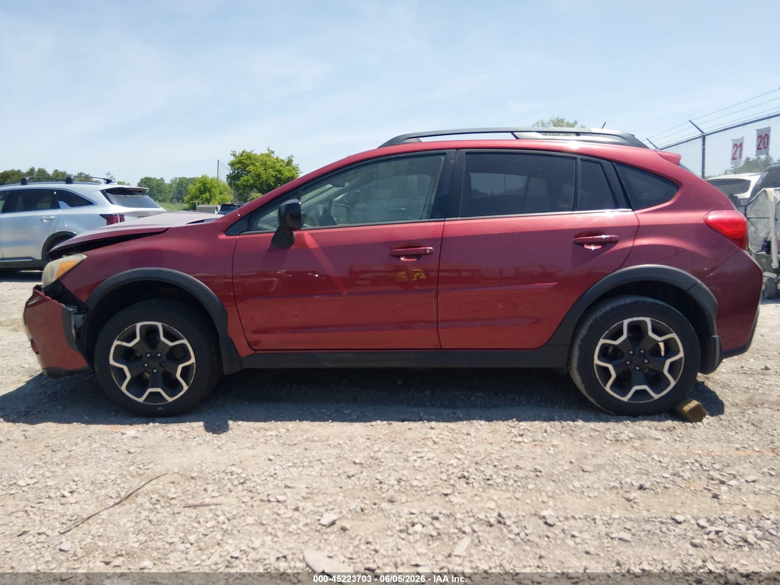 2014 Subaru Xv Crosstrek 2.0i Premium Red vin: JF2GPACCXE8263127