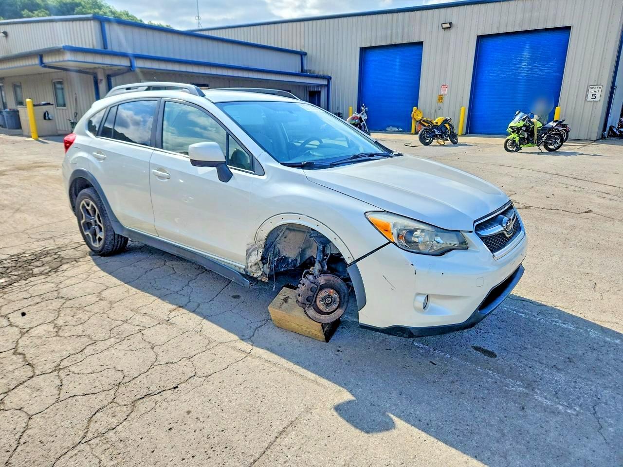 2014 Subaru Xv Crosstrek 2.0 Premium White vin: JF2GPACCXEG212278