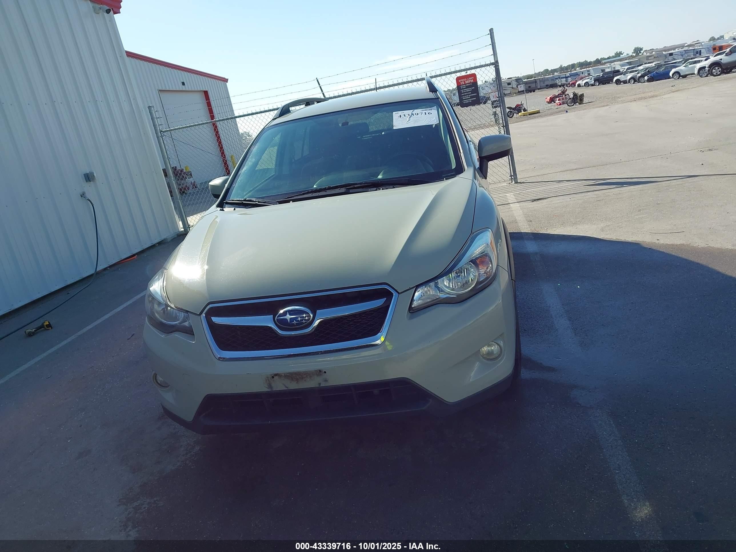 2015 Subaru Xv Crosstrek 2.0i Premium Tan vin: JF2GPACCXF8236124