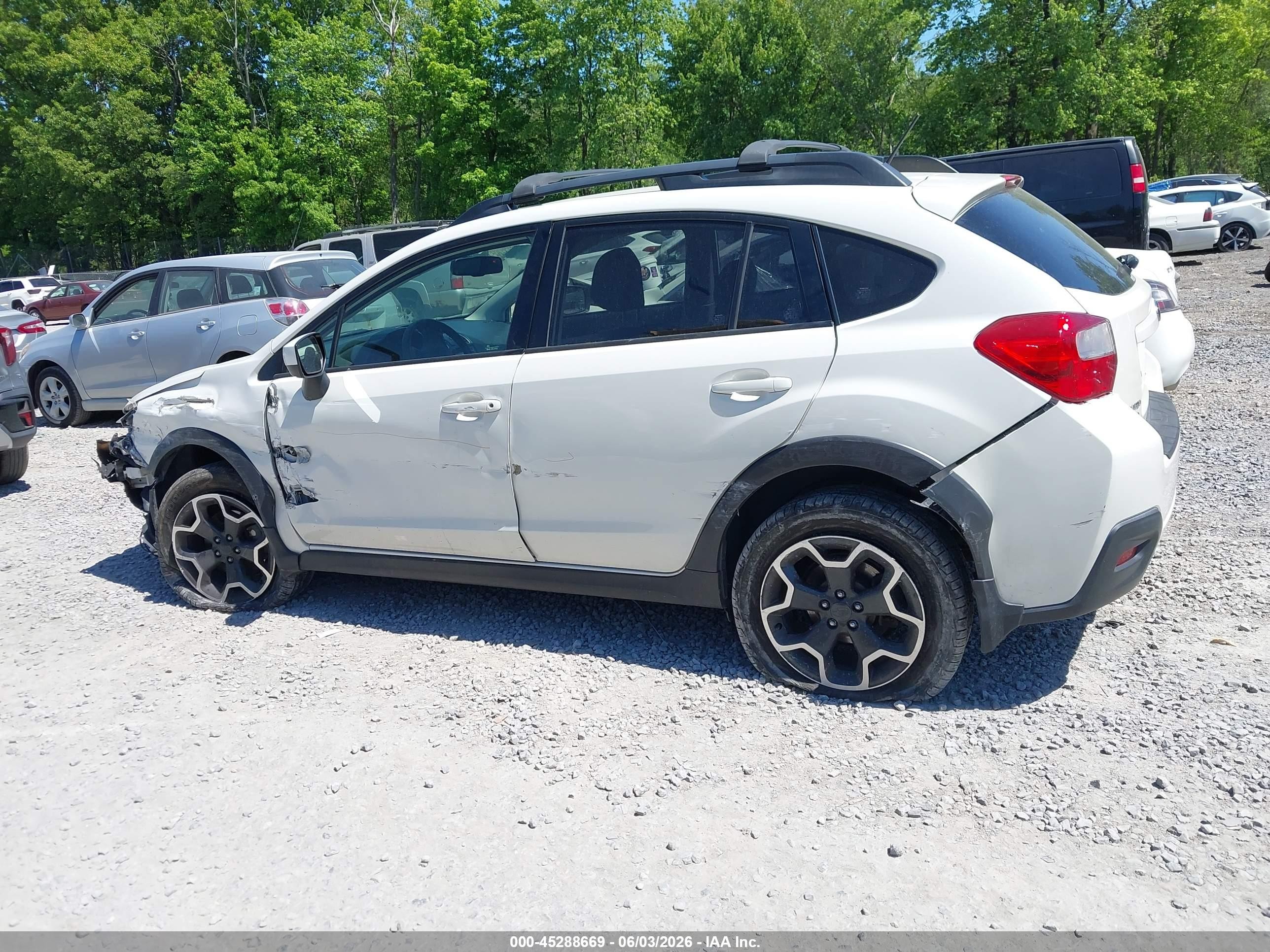 2015 Subaru Xv Crosstrek 2.0i Premium Белый vin: JF2GPACCXF8314515