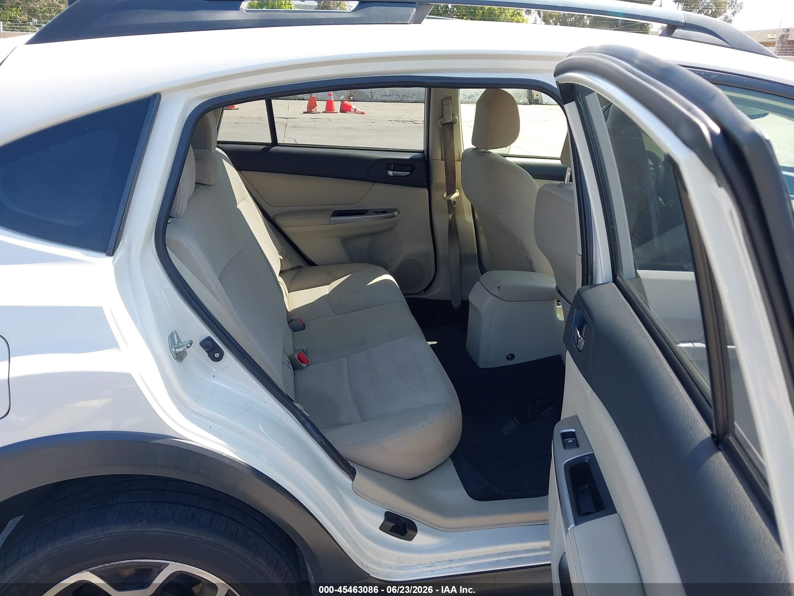 2015 Subaru Xv Crosstrek 2.0i Premium White vin: JF2GPACCXF8329466