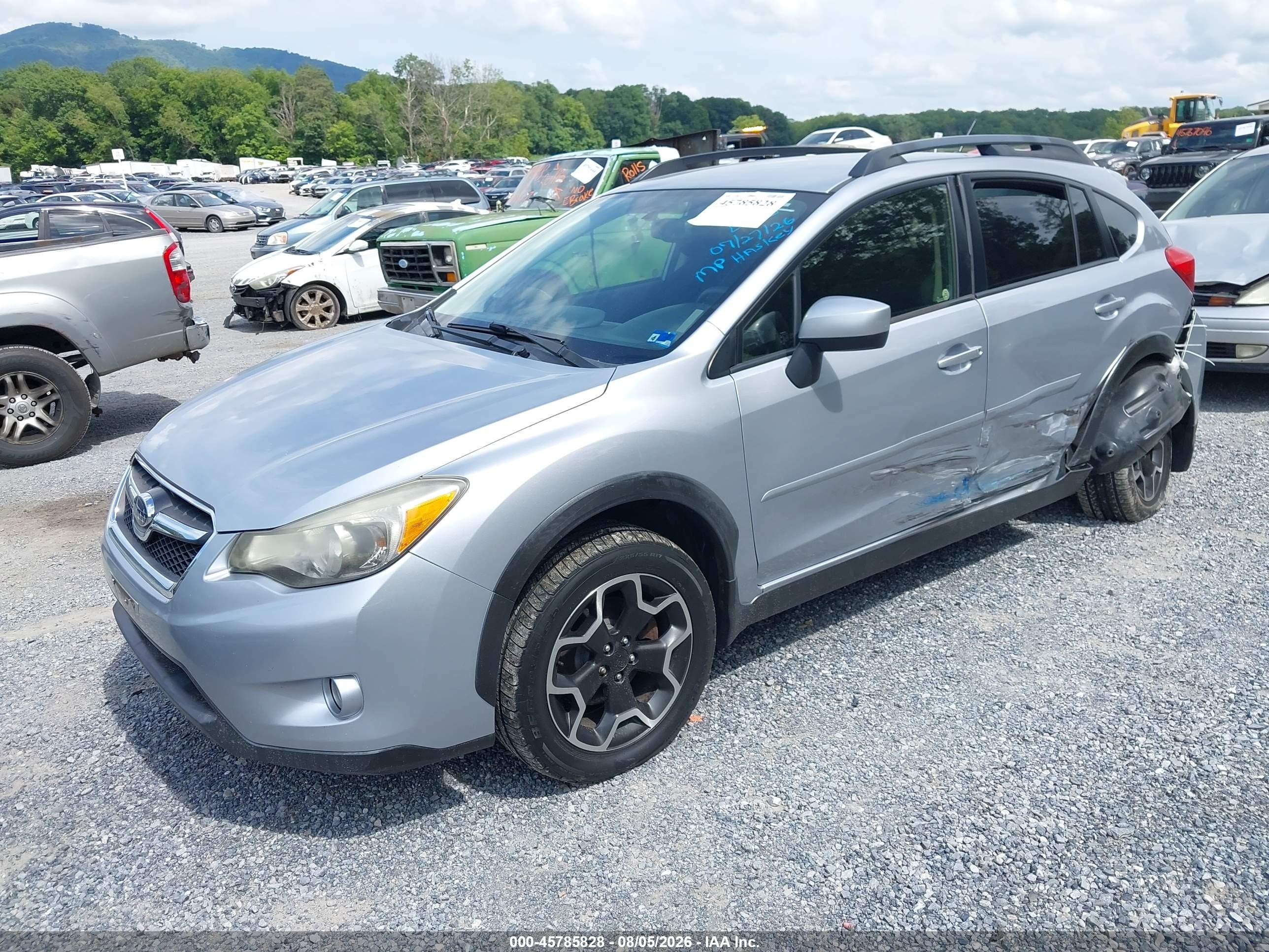 2015 Subaru Xv Crosstrek 2.0i Premium Silver vin: JF2GPACCXF9212867