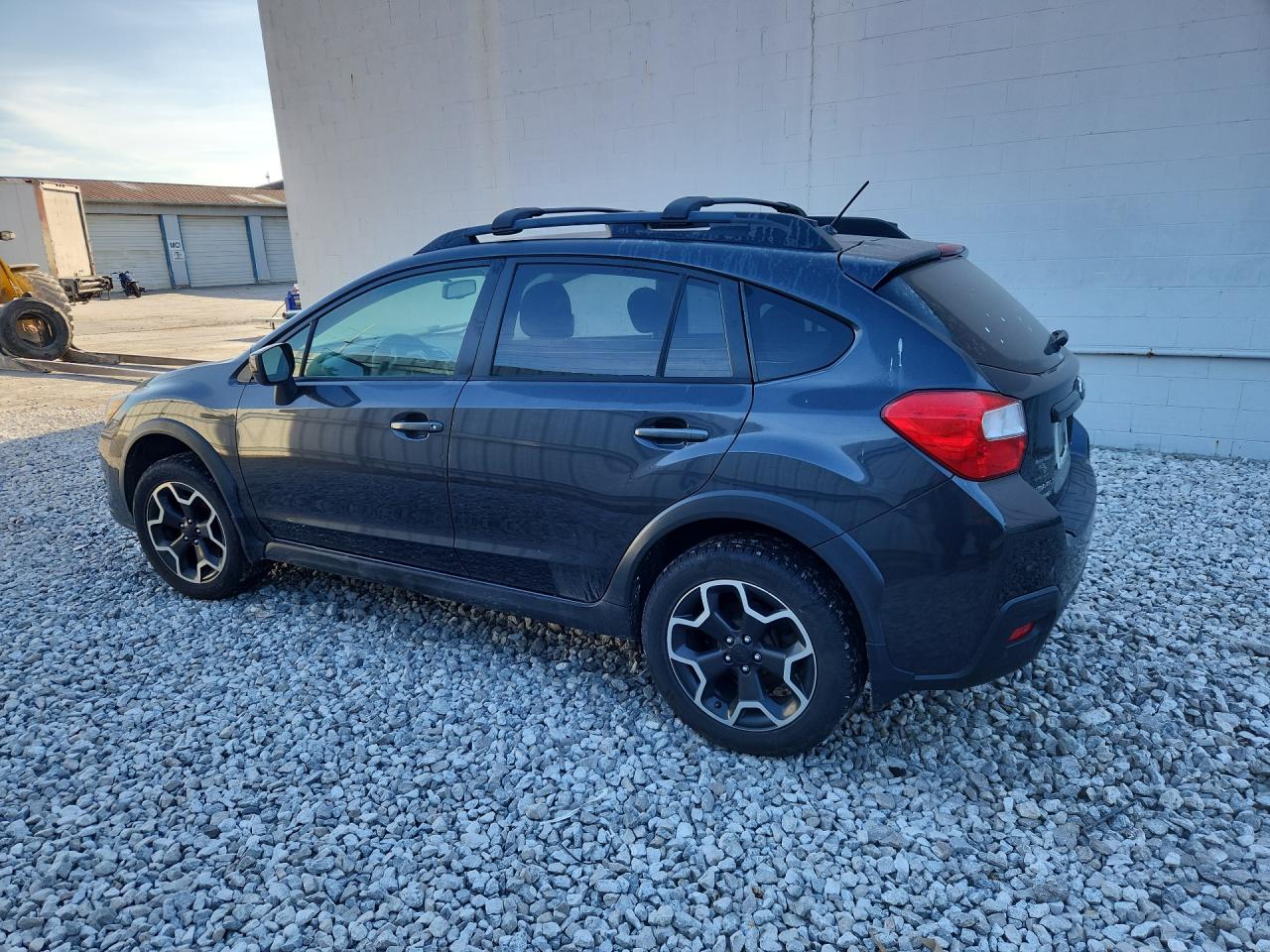 2015 Subaru Xv Crosstrek 2.0 Premium Gray vin: JF2GPADC1F8245843 Damage: Left Qtr Panel, Heavy Scratch, 1 To 2 Inches