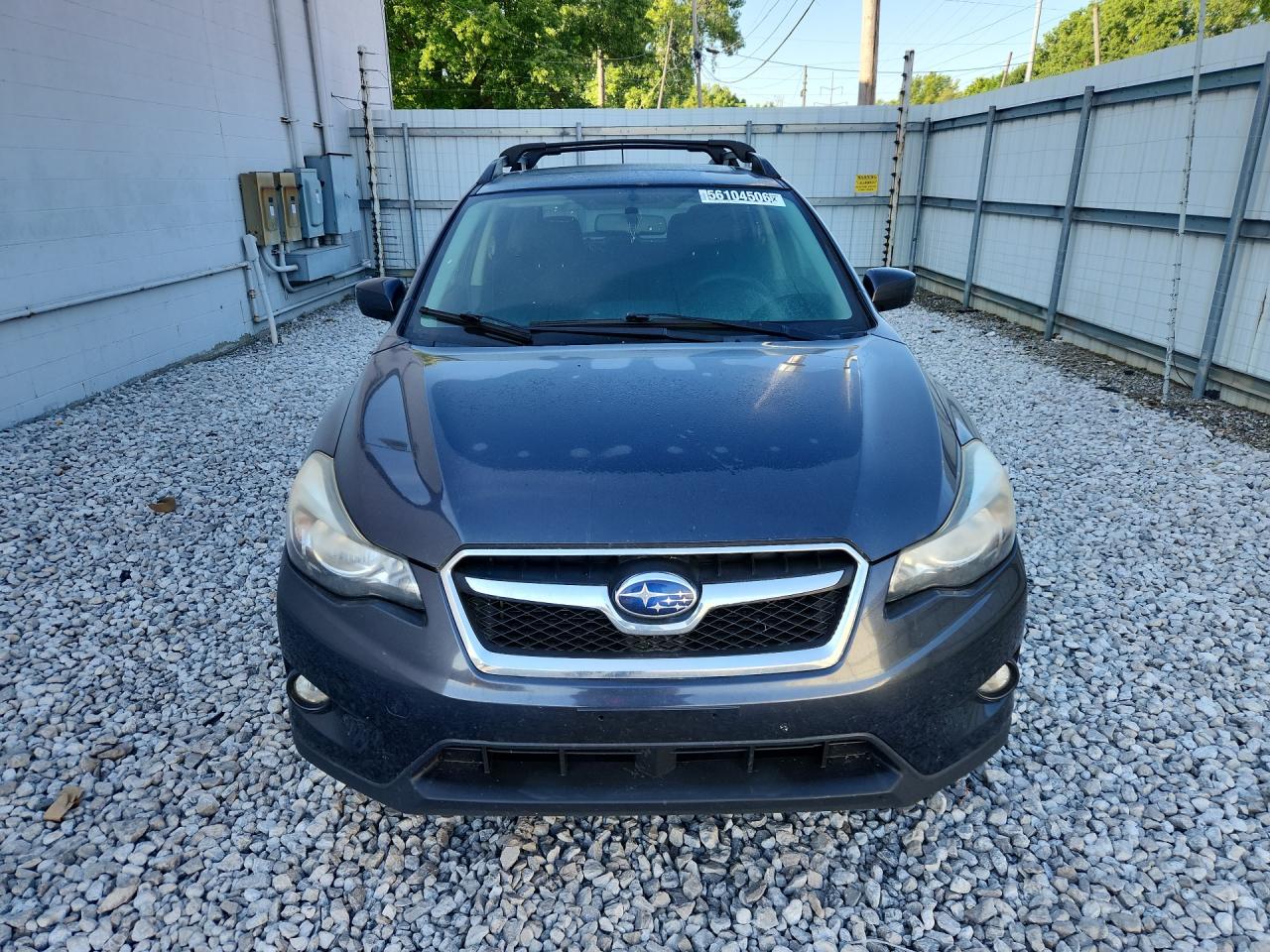 2015 Subaru Xv Crosstrek 2.0 Premium Gray vin: JF2GPADC1F8245843 Damage: Front Bumper/Cover, Scraped, 1/2 To 1 Inch