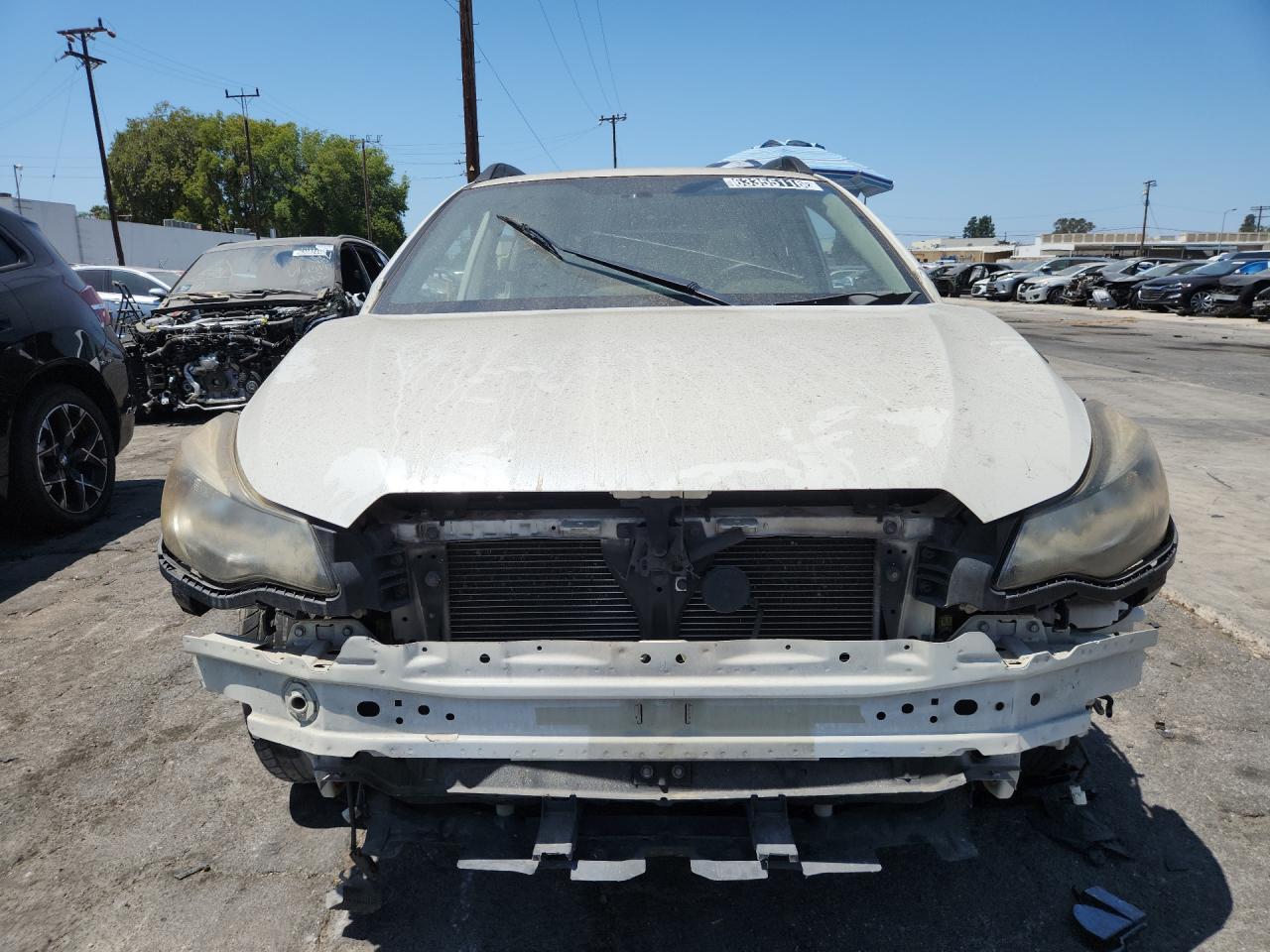 2015 Subaru Xv Crosstrek 2.0 Premium Белый vin: JF2GPADC1F8299305 Damage: Front Bumper/Cover, Missing, Replacement Required