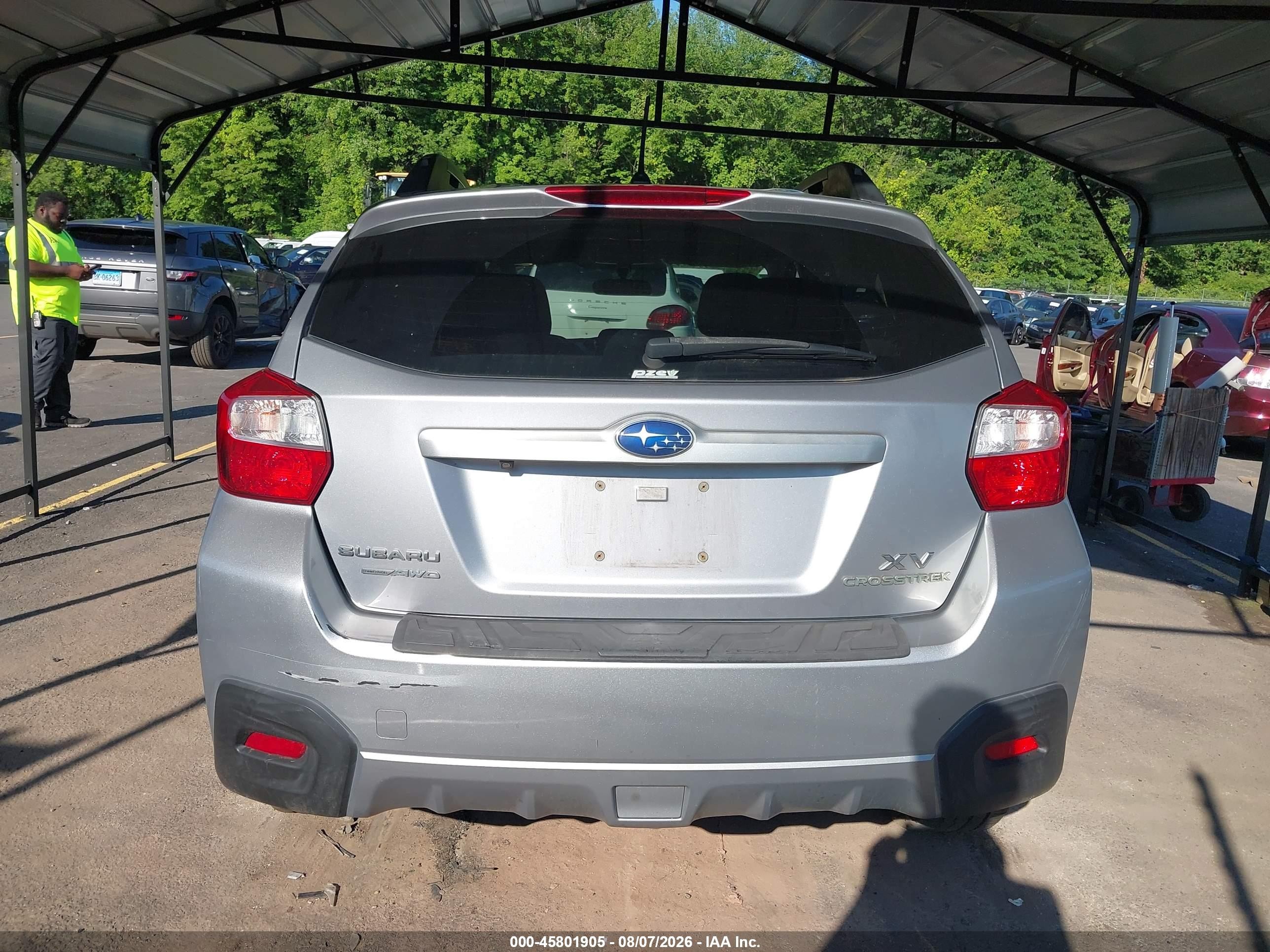 2015 Subaru Xv Crosstrek 2.0i Premium Silver vin: JF2GPADC2F8218098