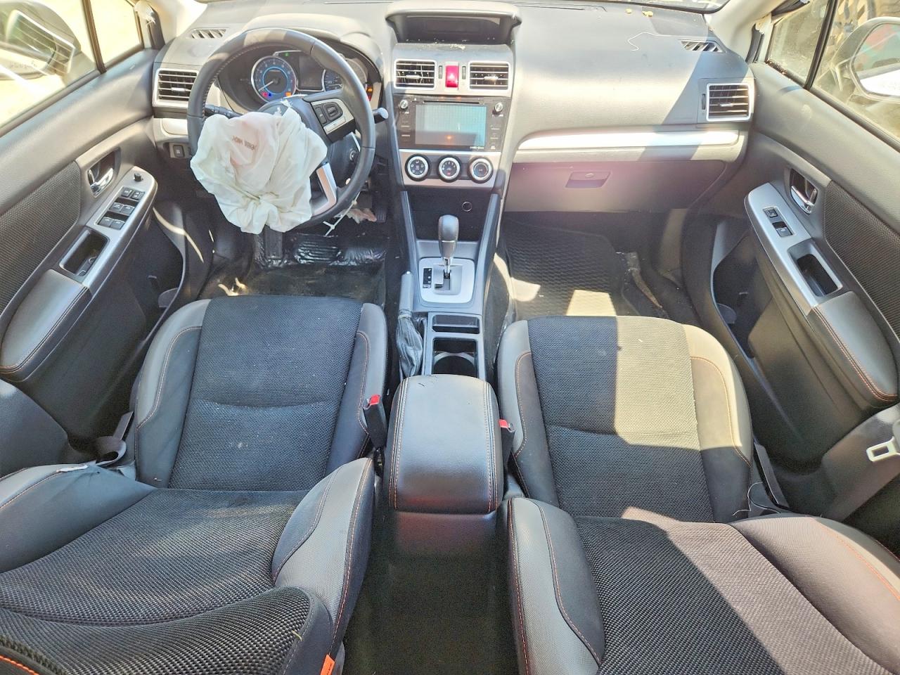 2017 Subaru Crosstrek Premium White vin: JF2GPADC3HH243787