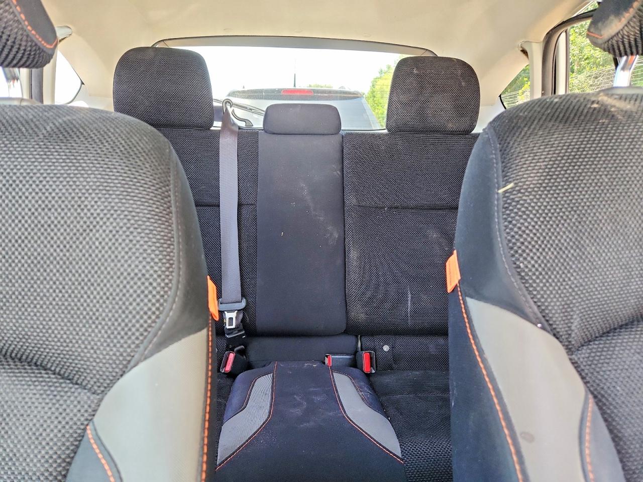 2017 Subaru Crosstrek Premium White vin: JF2GPADC3HH243787