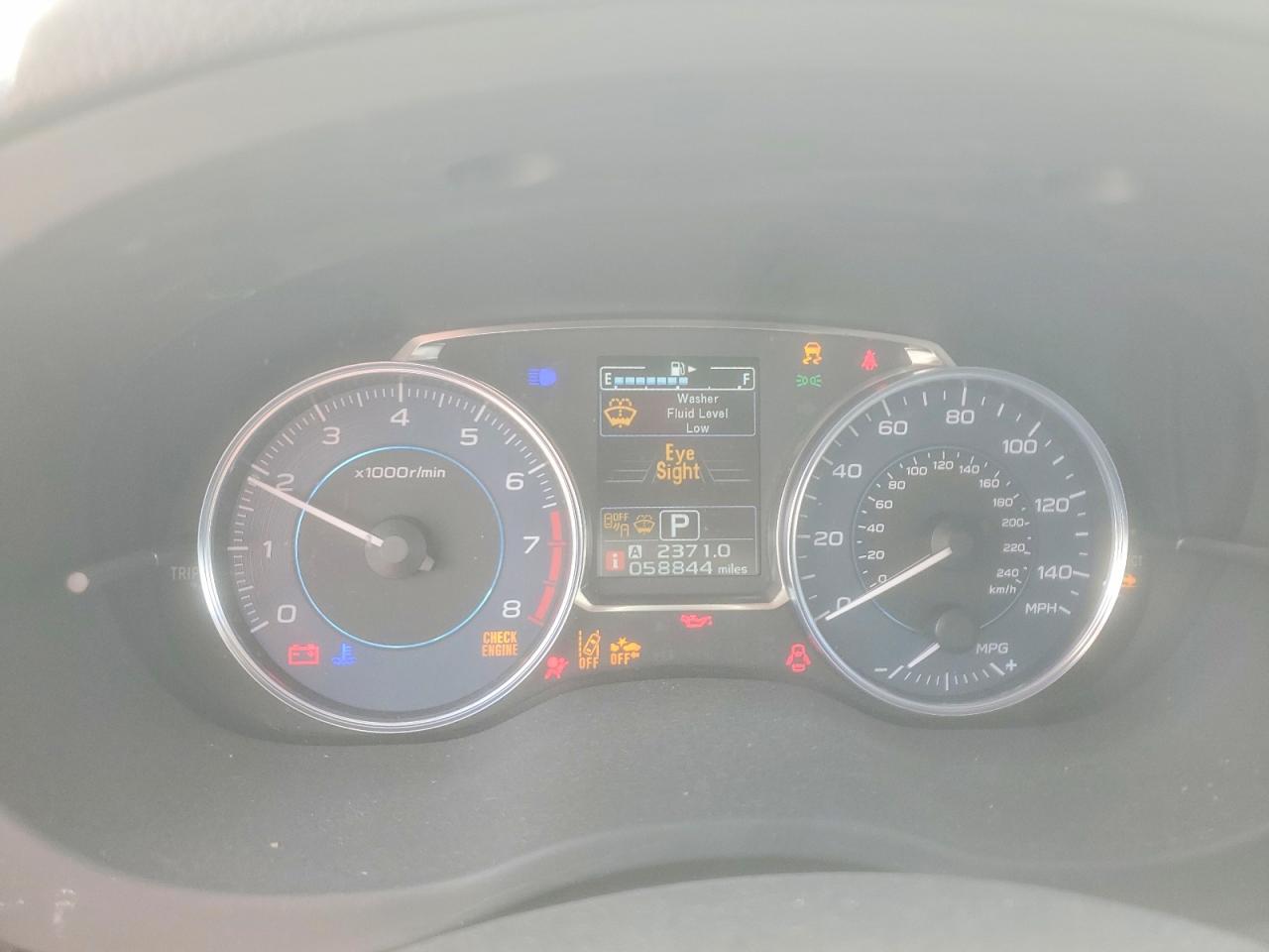 2016 Subaru Crosstrek Premium White vin: JF2GPADC4G8263058