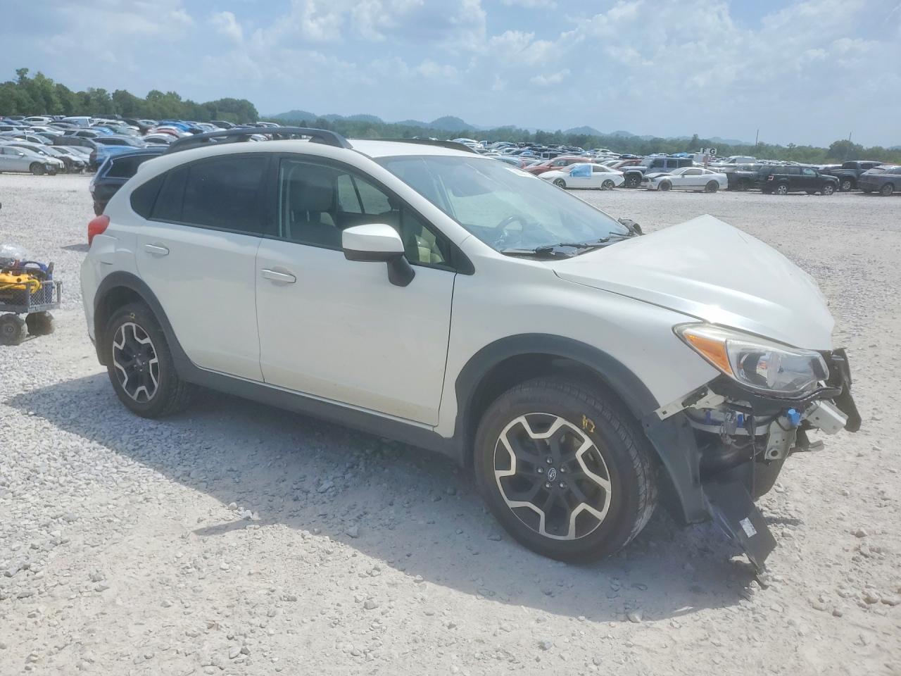 2016 Subaru Crosstrek Premium White vin: JF2GPADC4G8263058