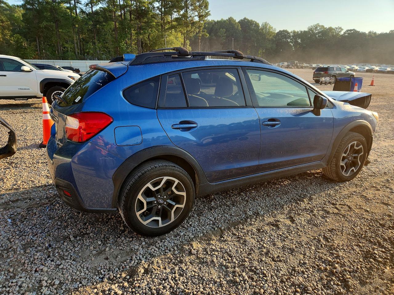 2017 Subaru Crosstrek Premium Blue vin: JF2GPADC7H8254503