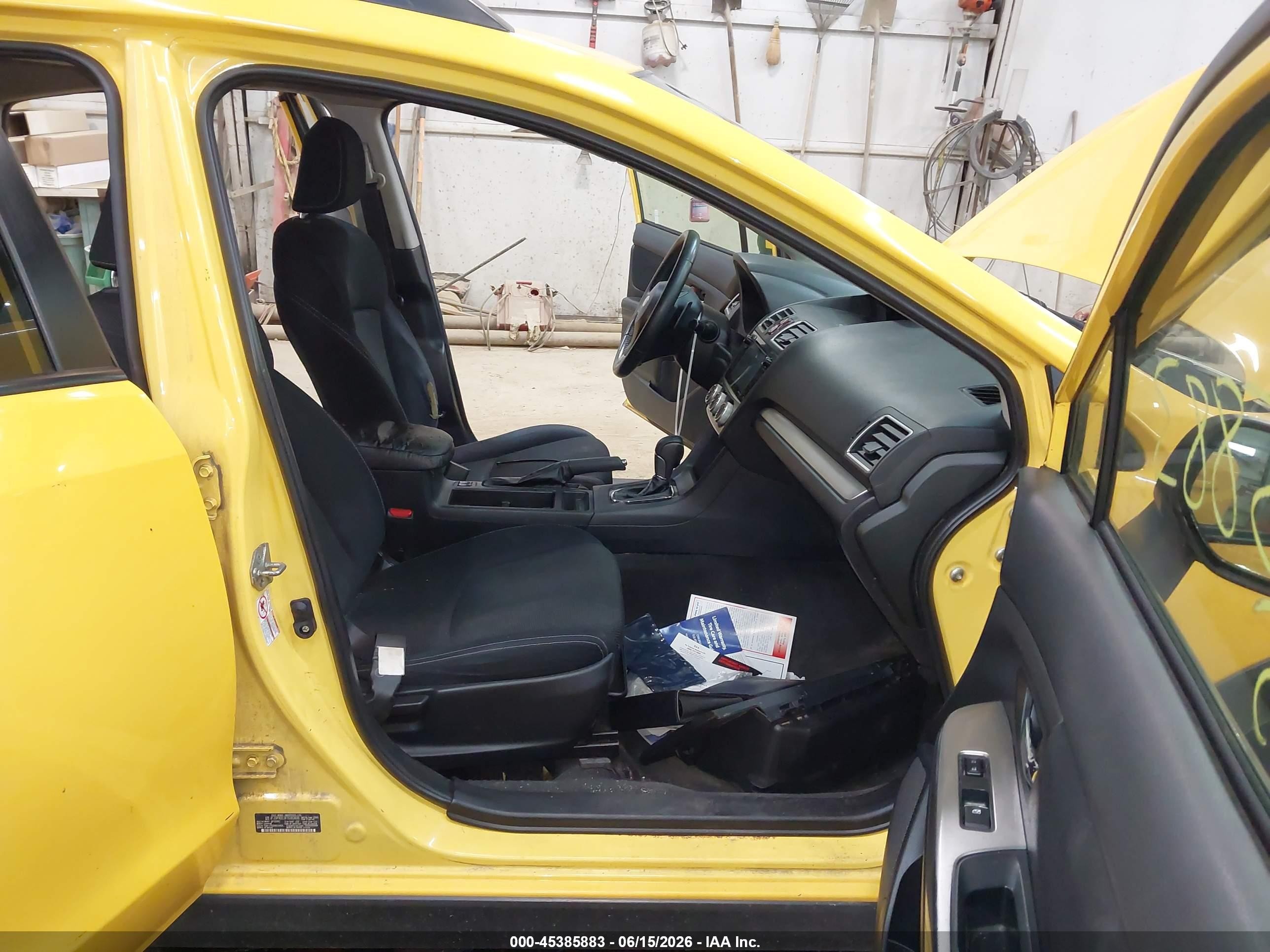 2015 Subaru Xv Crosstrek 2.0i Premium Yellow vin: JF2GPADC9F8240406