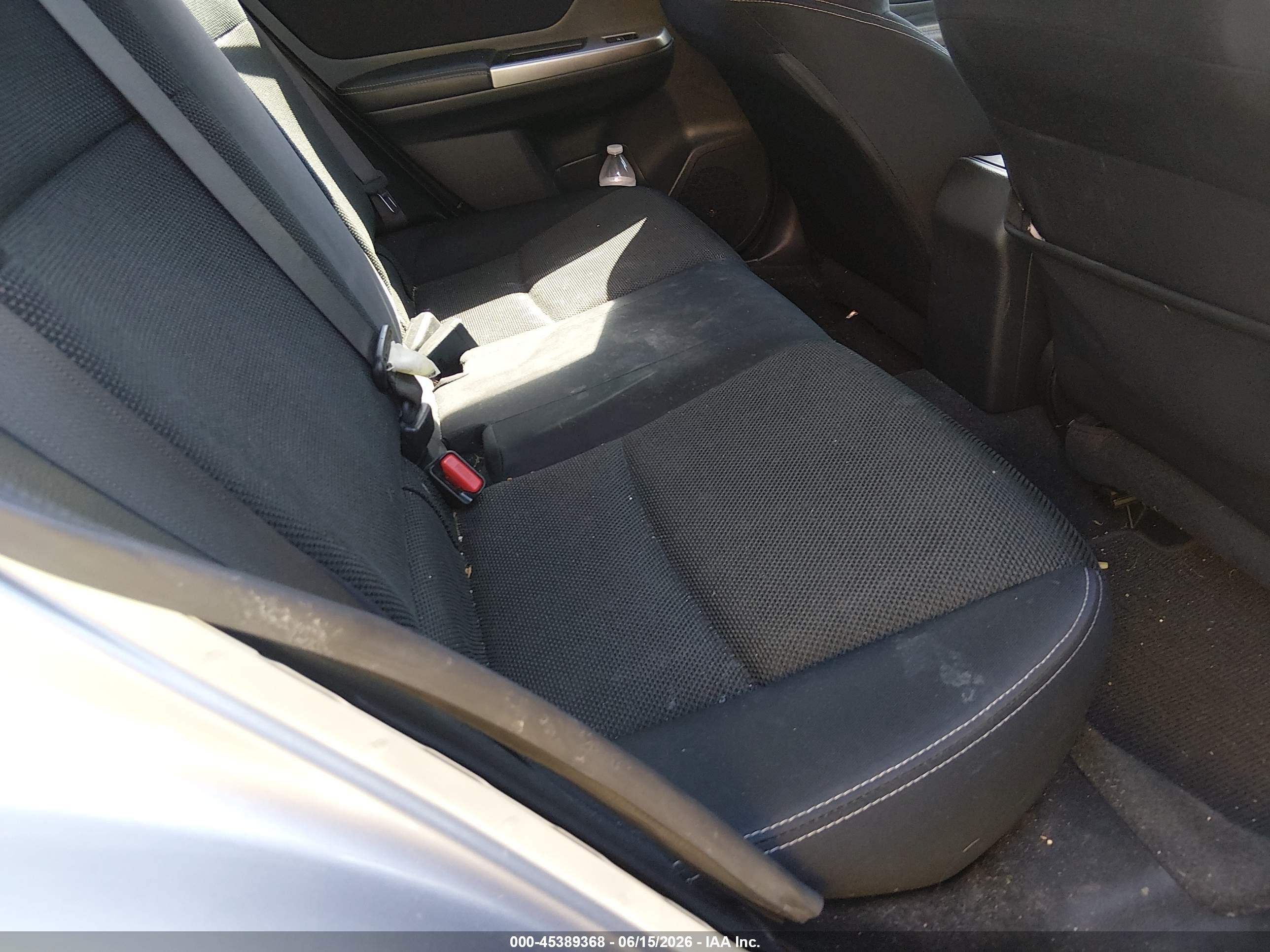 2015 Subaru Xv Crosstrek 2.0i Premium Silver vin: JF2GPAFC0F8221417