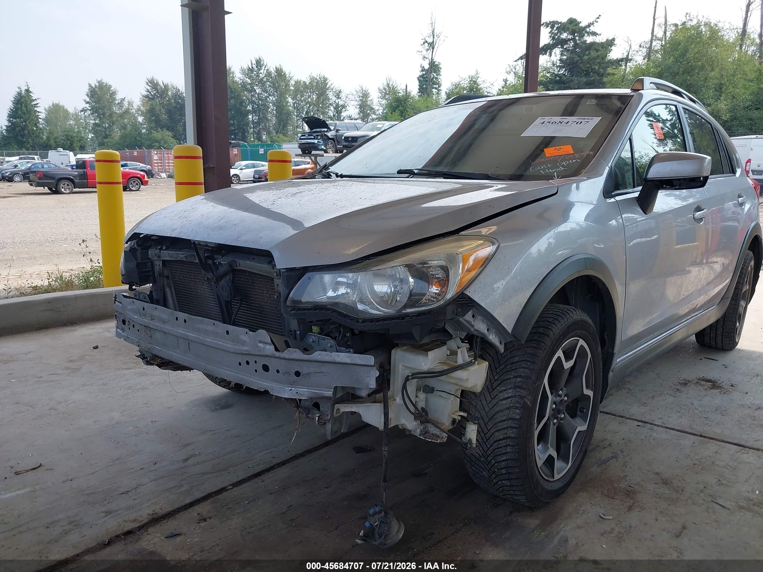 2015 Subaru Xv Crosstrek 2.0i Premium Silver vin: JF2GPAFC1FH223967