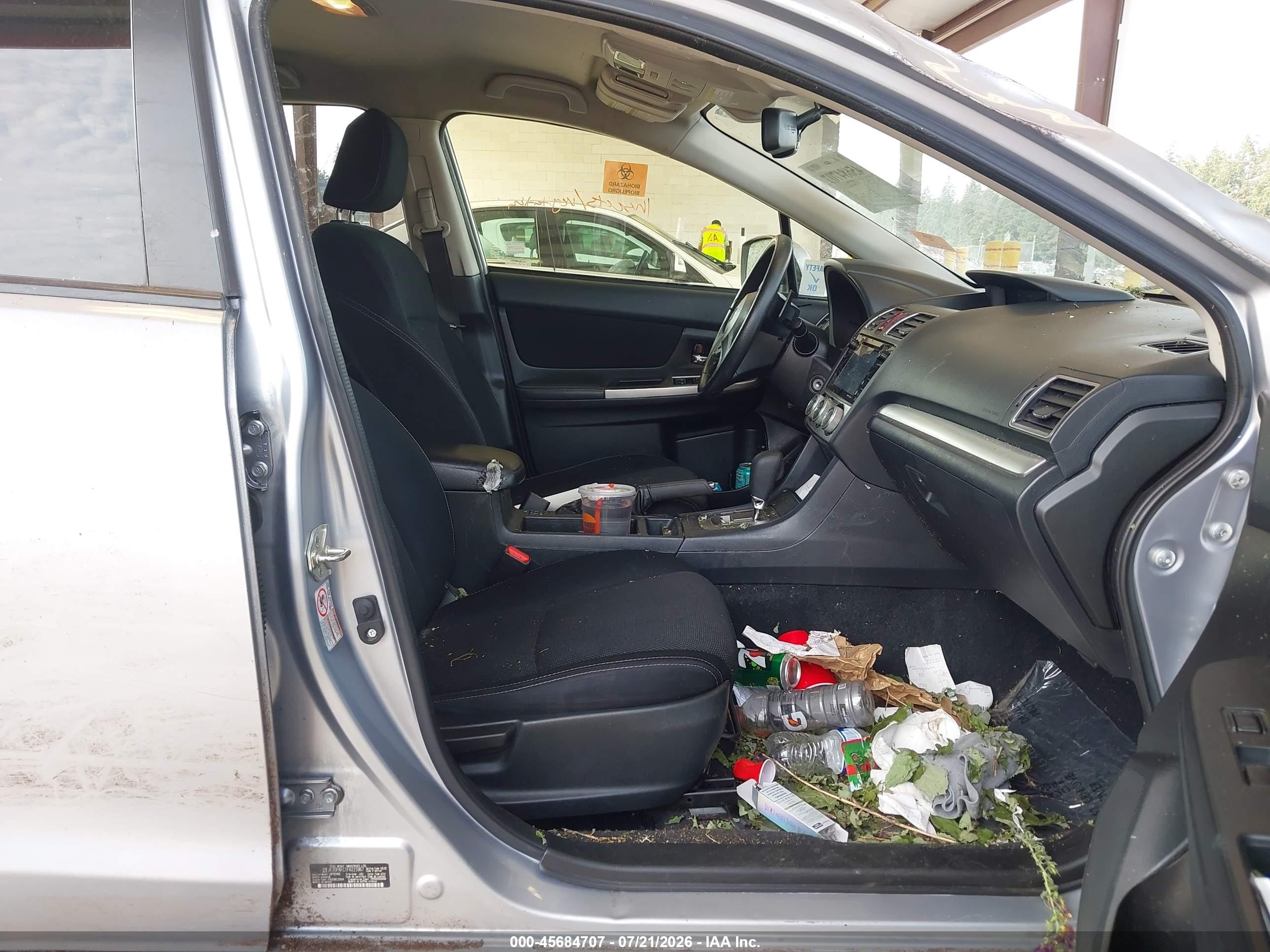 2015 Subaru Xv Crosstrek 2.0i Premium Silver vin: JF2GPAFC1FH223967