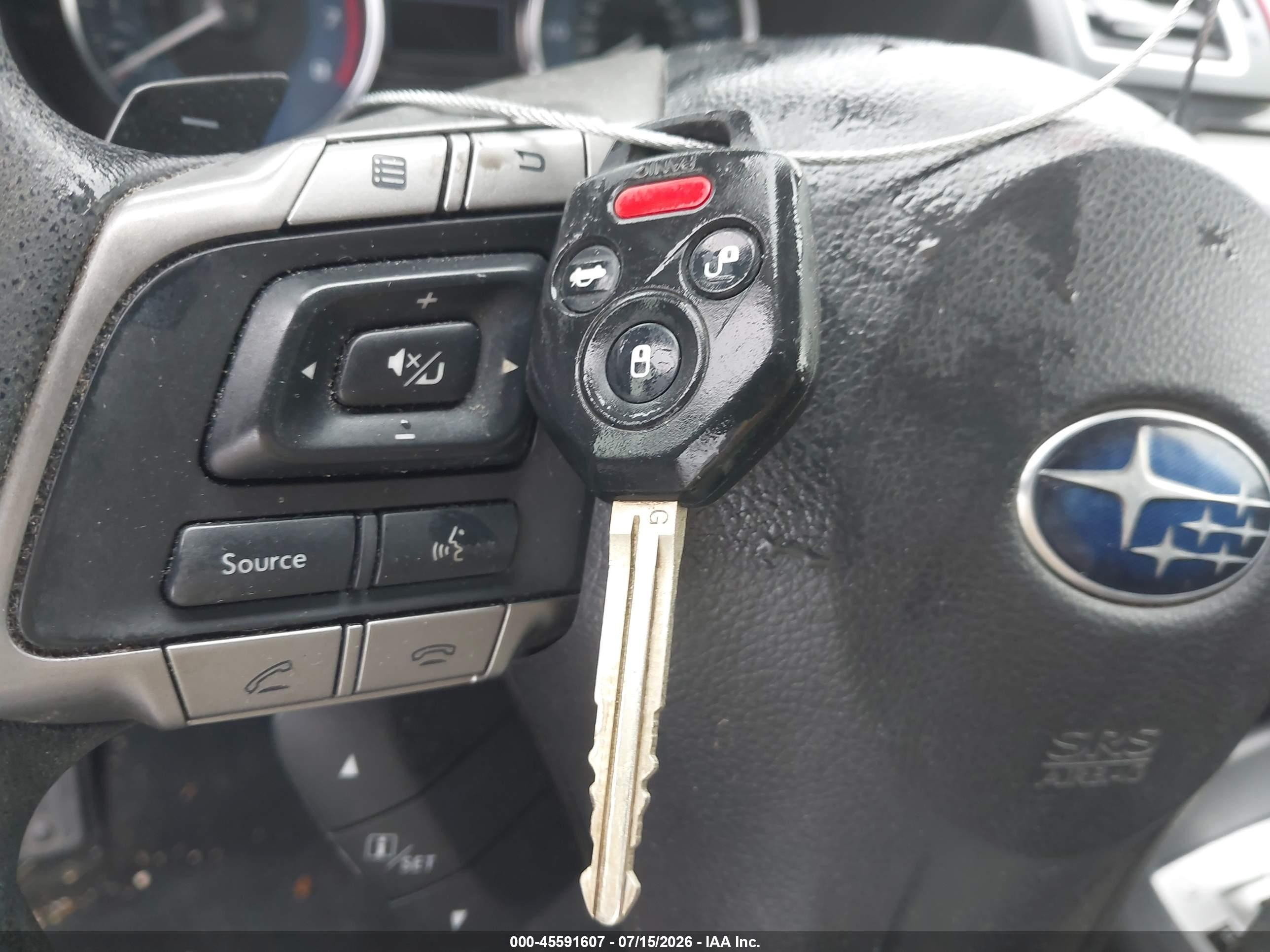 2015 Subaru Xv Crosstrek 2.0i Premium Silver vin: JF2GPAFC2F8306274