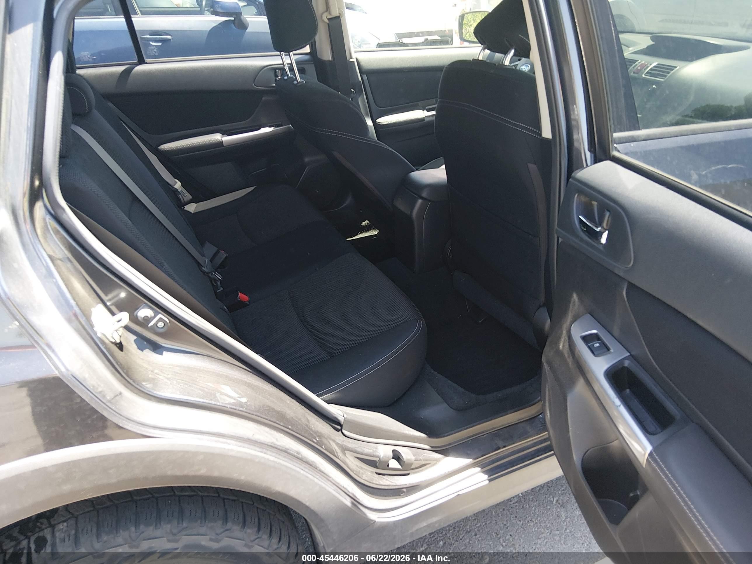 2015 Subaru Xv Crosstrek 2.0i Premium Gray vin: JF2GPAFC6FH212530