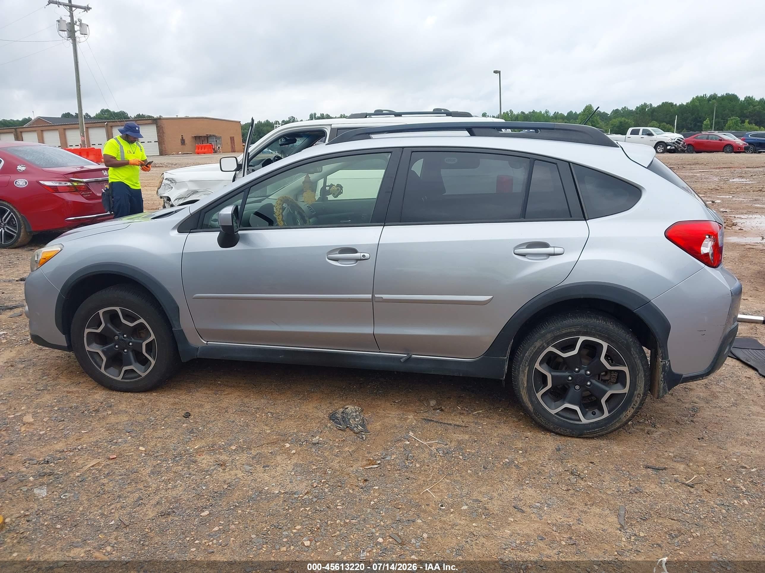 2015 Subaru Xv Crosstrek 2.0i Premium Silver vin: JF2GPAFC7FH317125