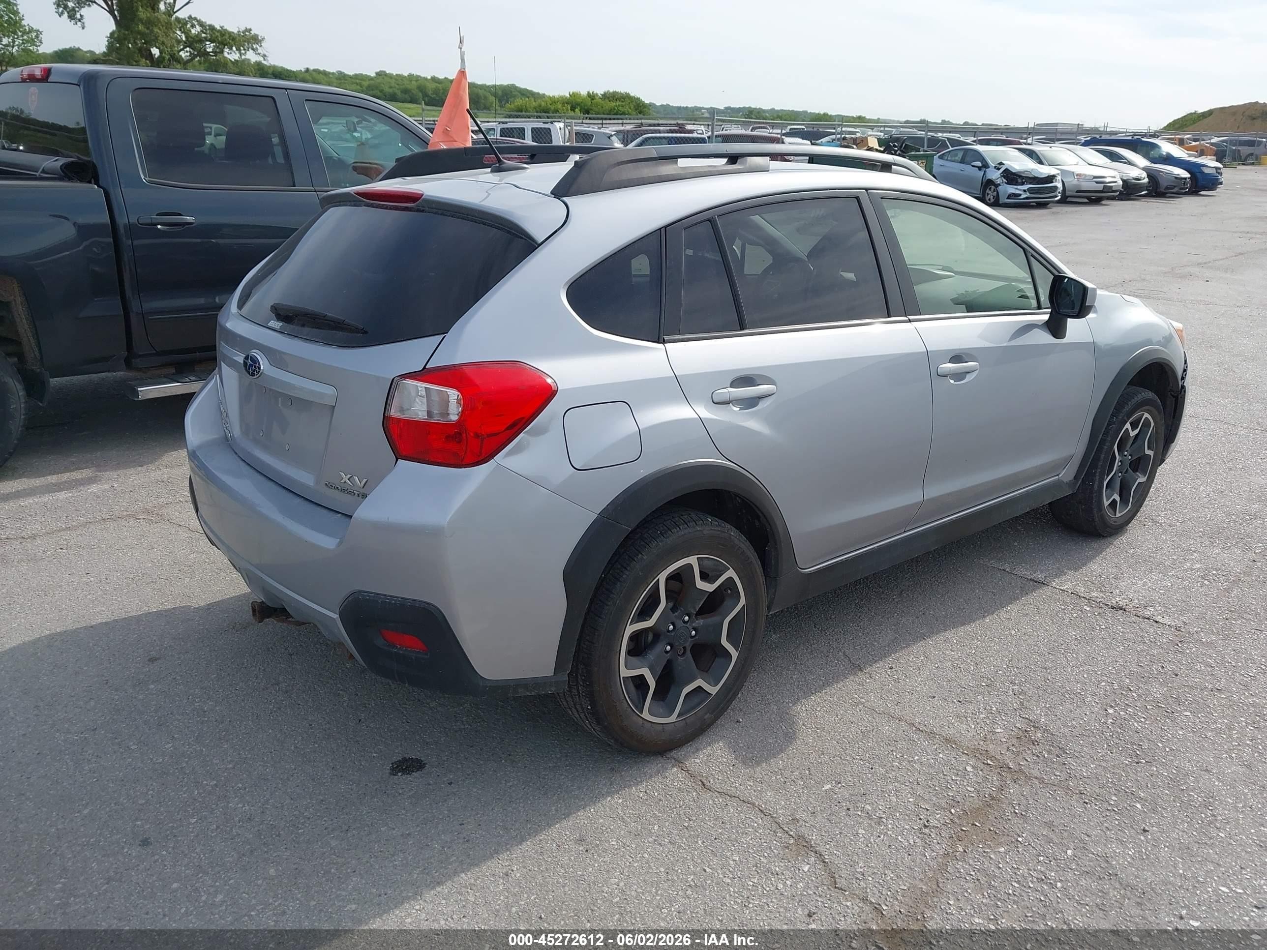 2015 Subaru Xv Crosstrek 2.0i Premium Silver vin: JF2GPAFC8F8228812