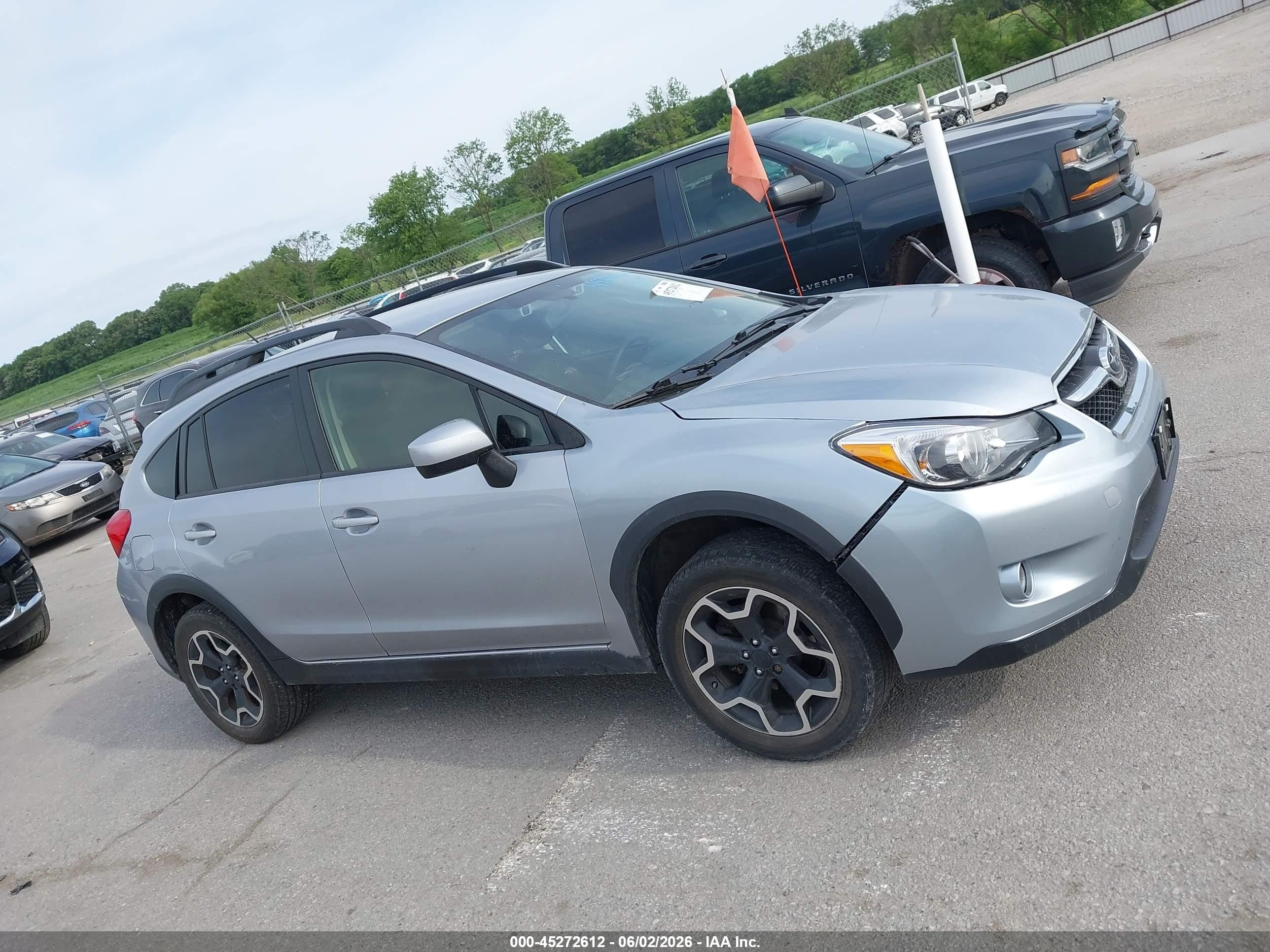2015 Subaru Xv Crosstrek 2.0i Premium Silver vin: JF2GPAFC8F8228812