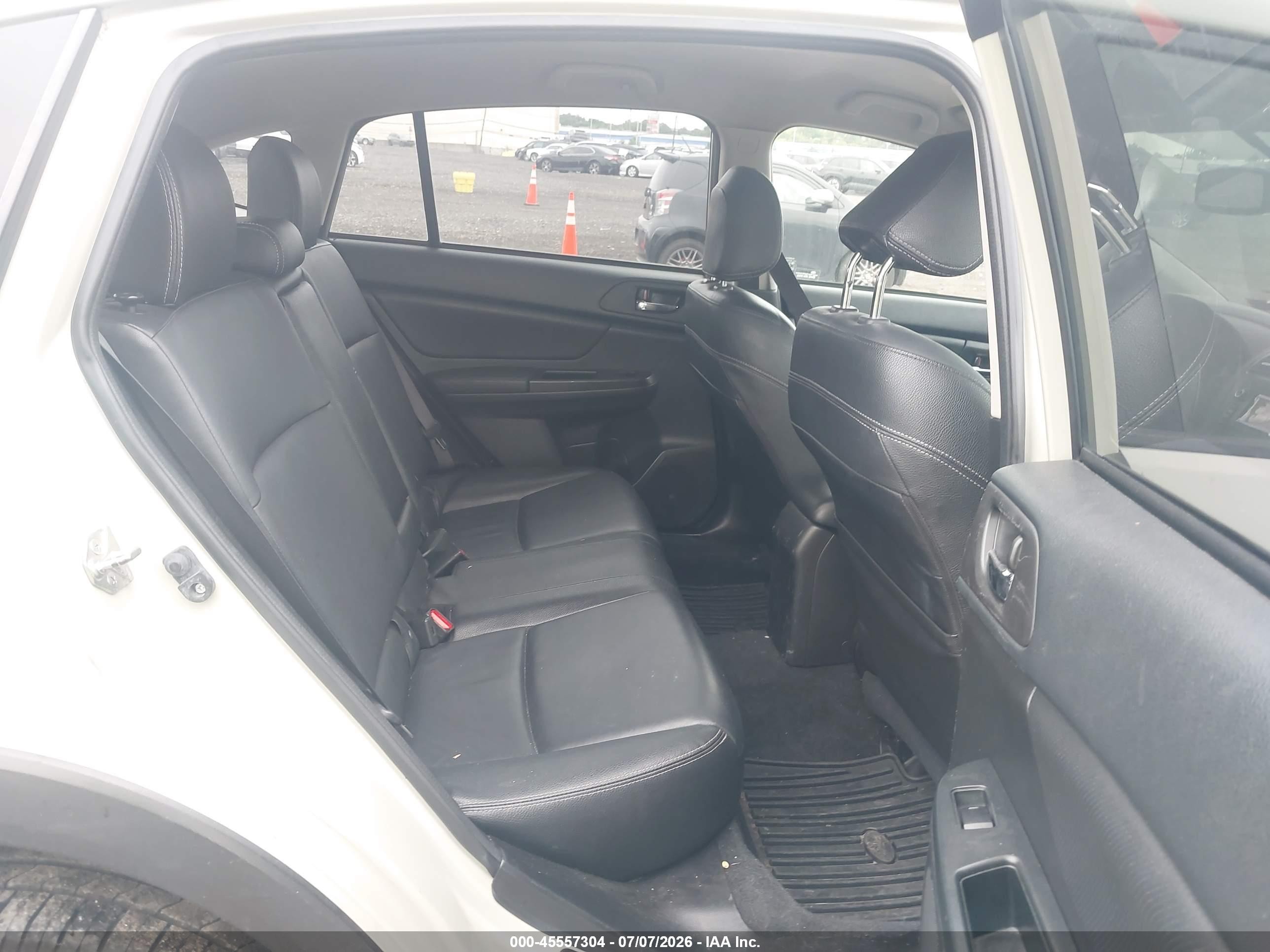 2013 Subaru Xv Crosstrek 2.0i Limited Cream vin: JF2GPAGC1D2820891
