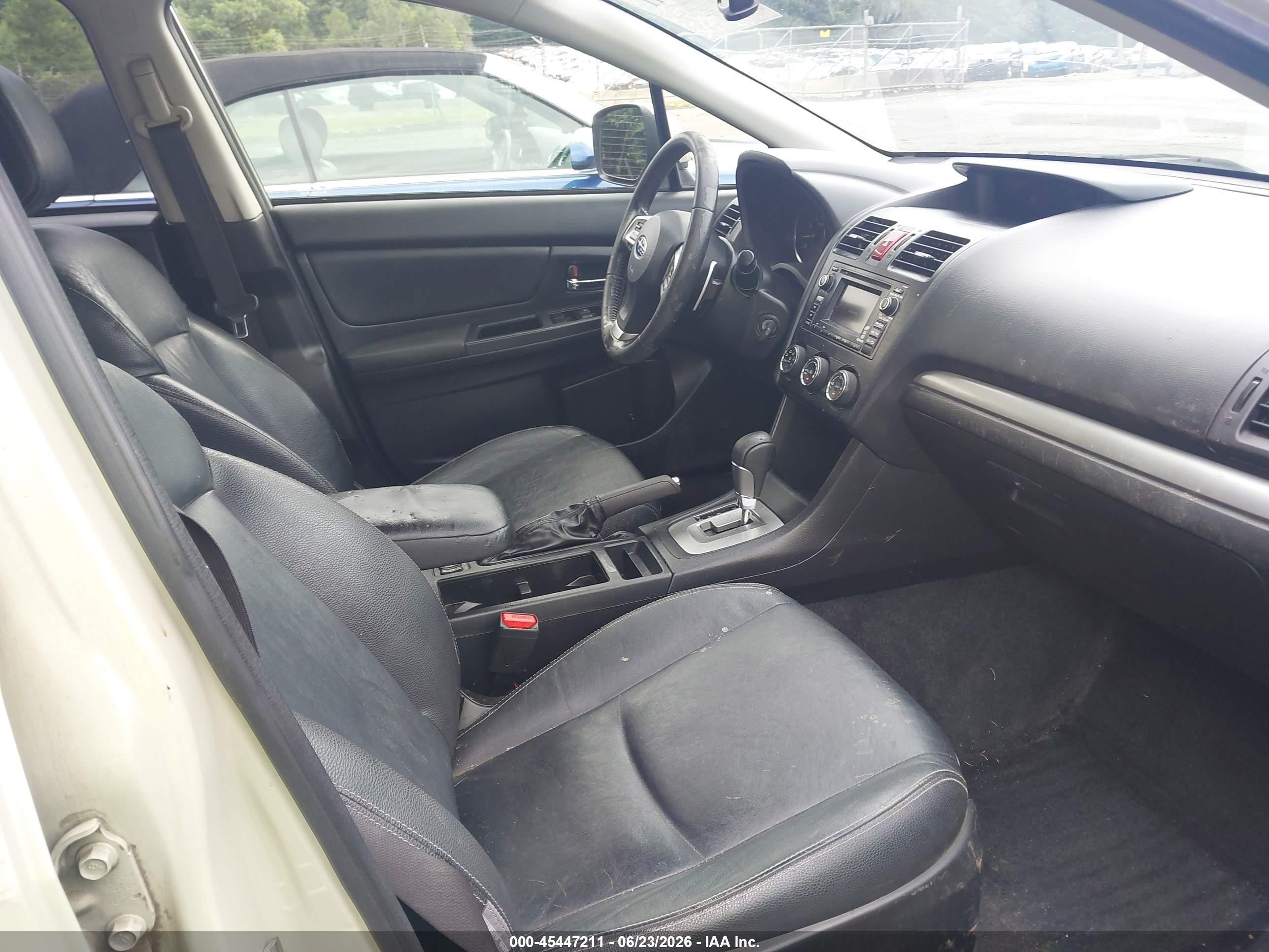 2014 Subaru Xv Crosstrek 2.0i Limited Cream vin: JF2GPAGC1E8205742